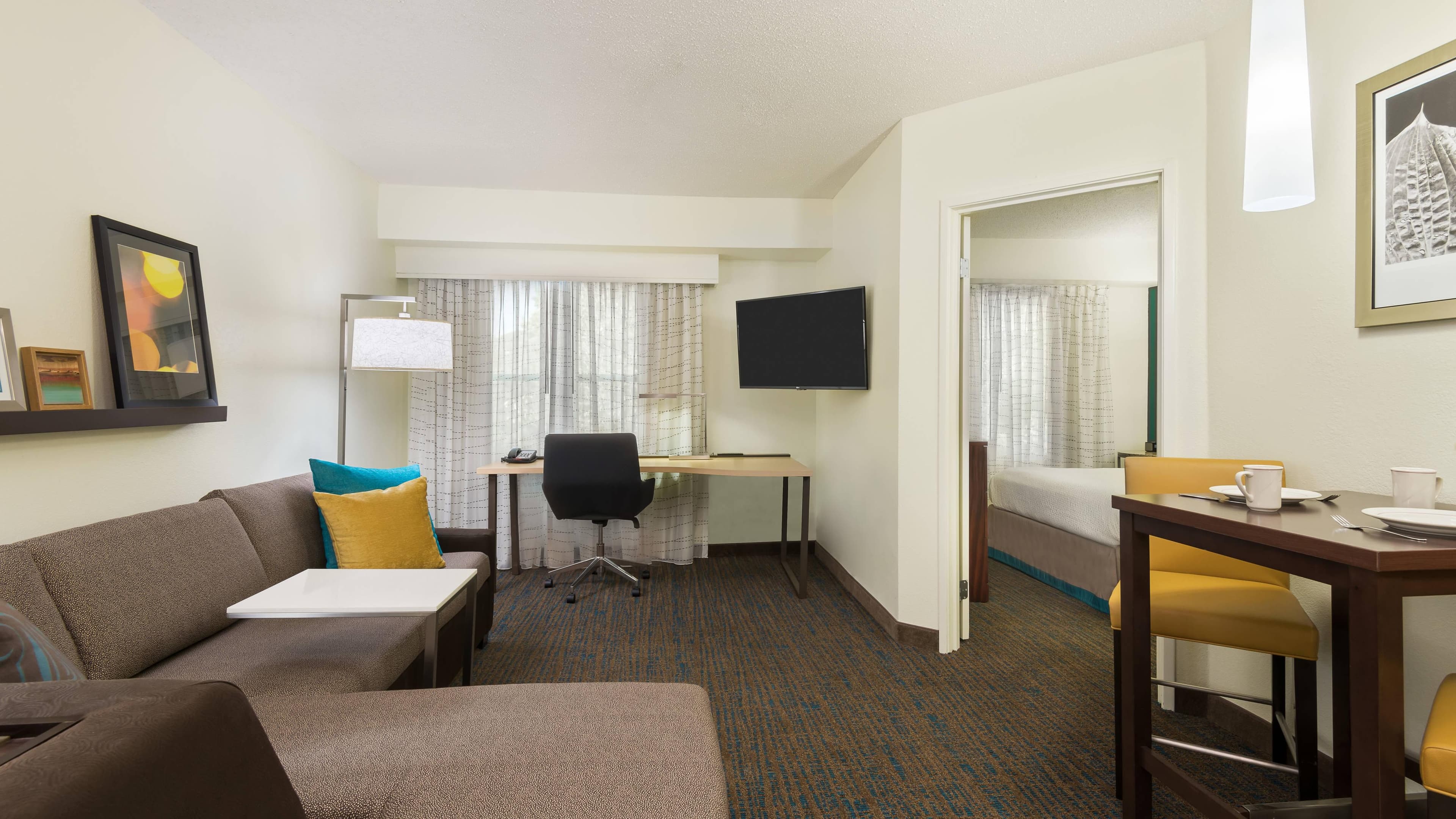 1 Bedroom Suite - Image 1