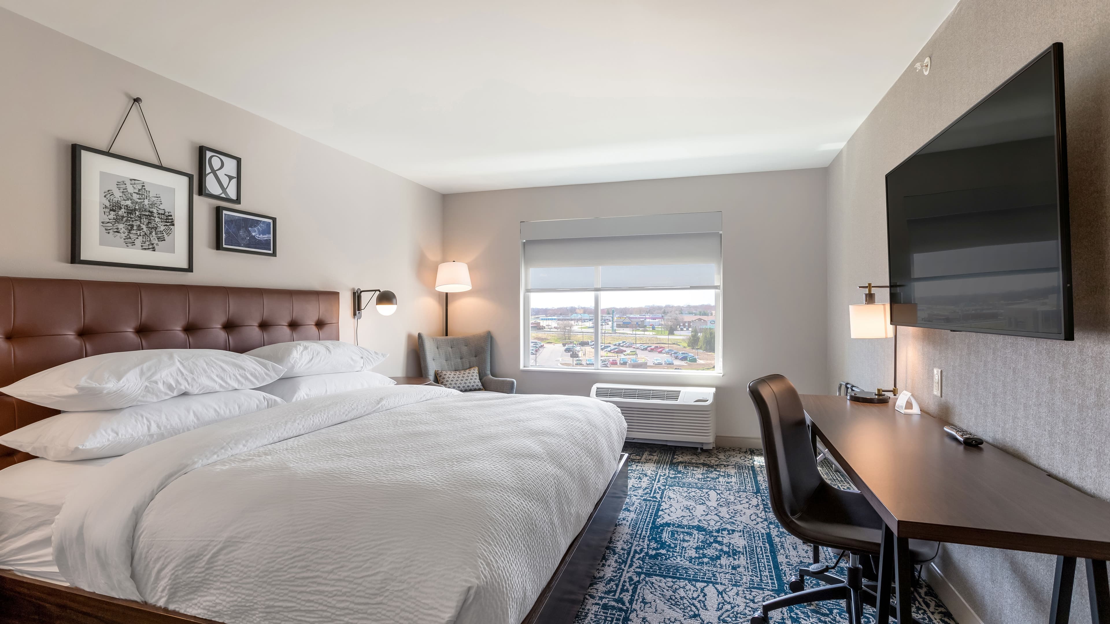 Traditional Room - Image 5