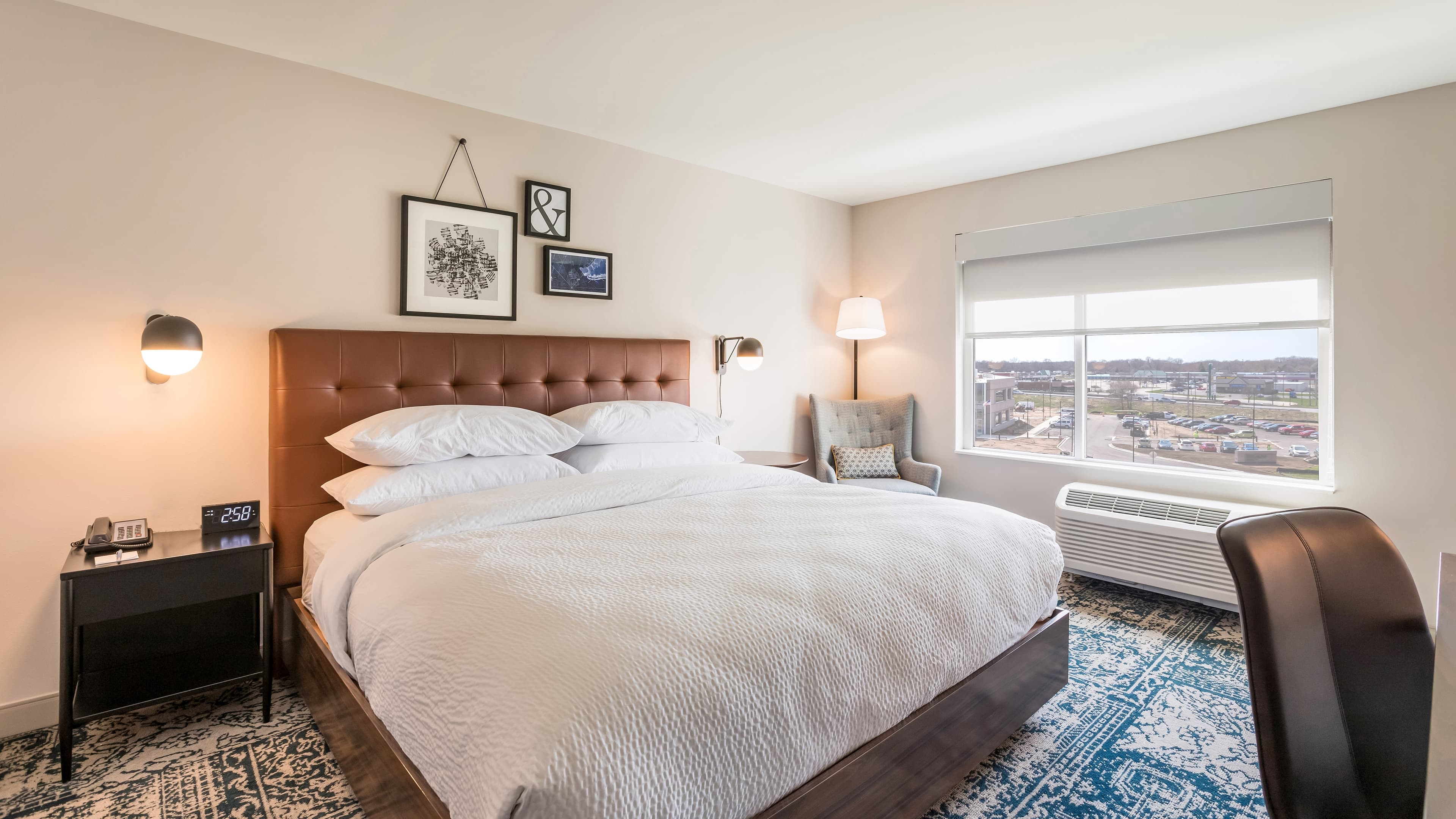 Traditional Room - Image 4