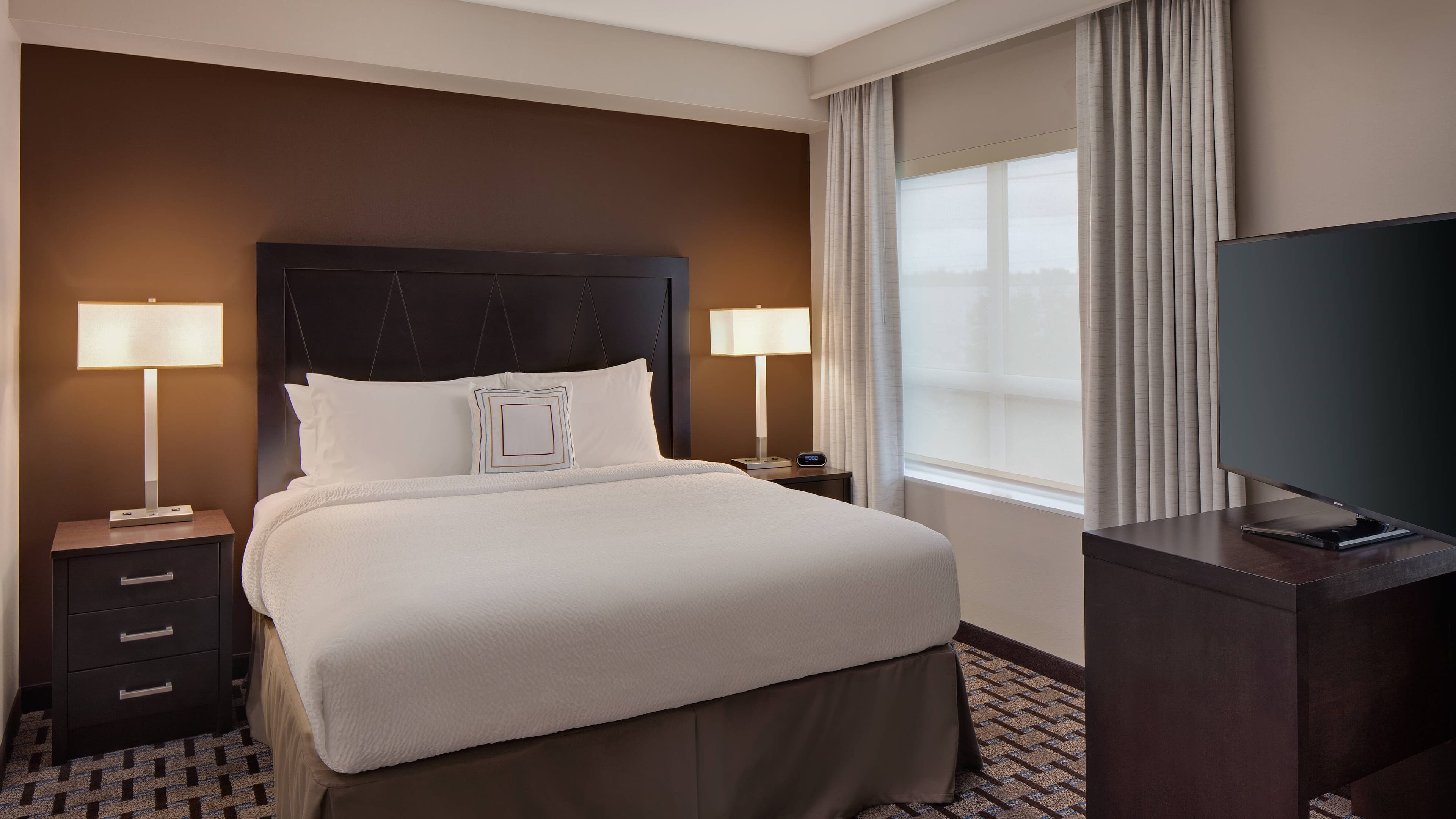 King Studio Suite - Image 1