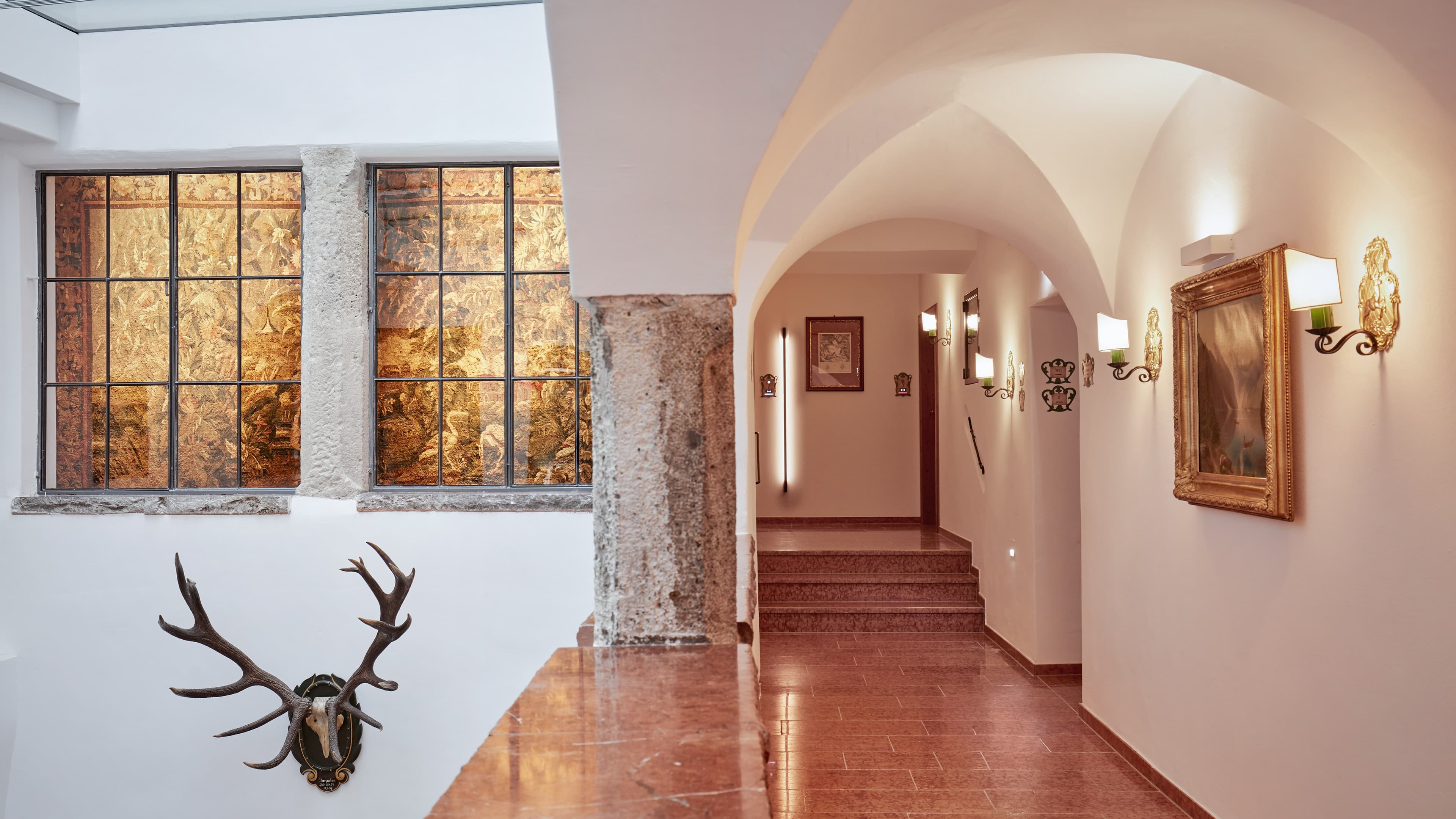 Deluxe Room - Image 5