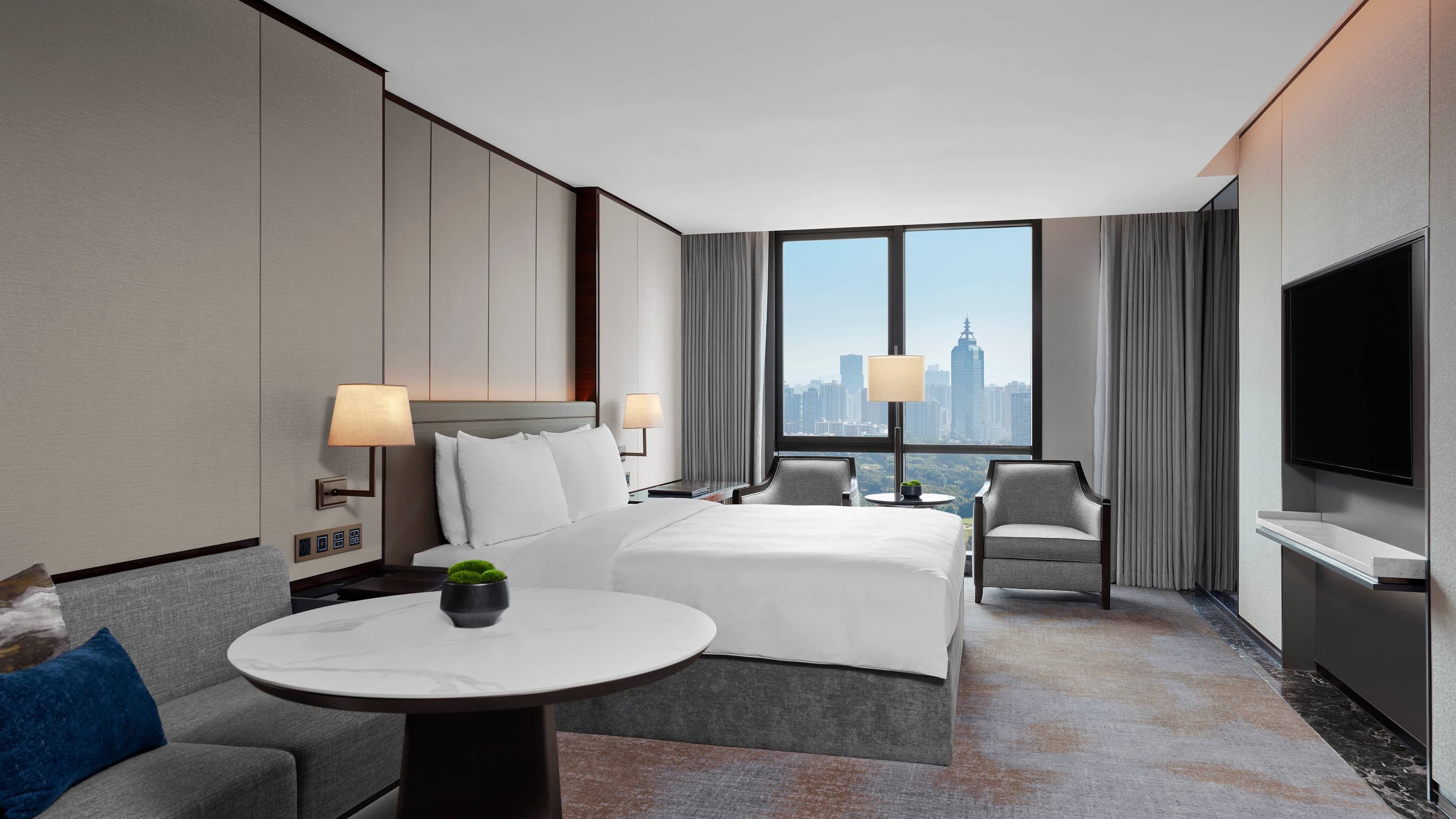 Deluxe Room - Image 1