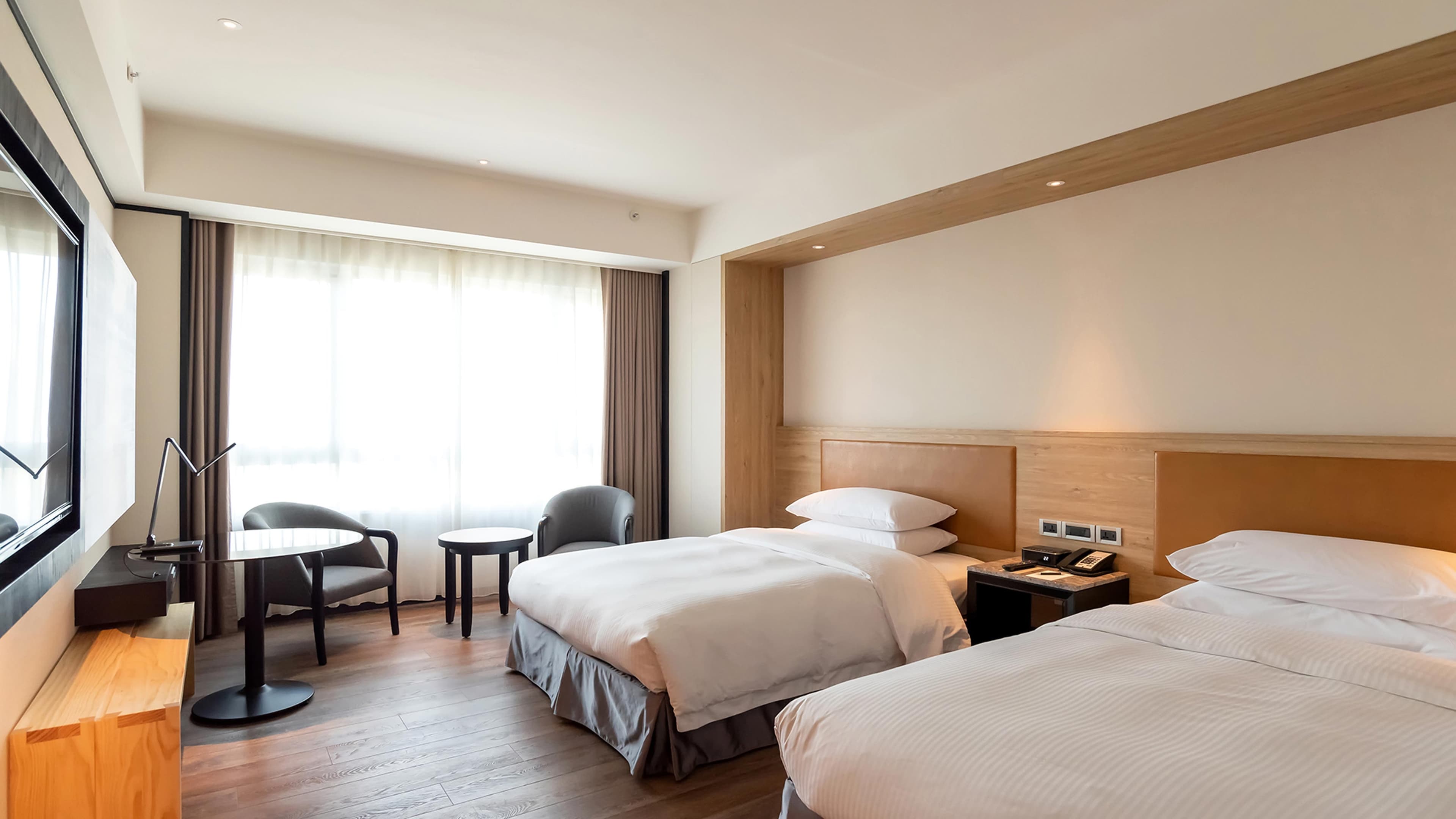 Standard 2 Double - Image 1