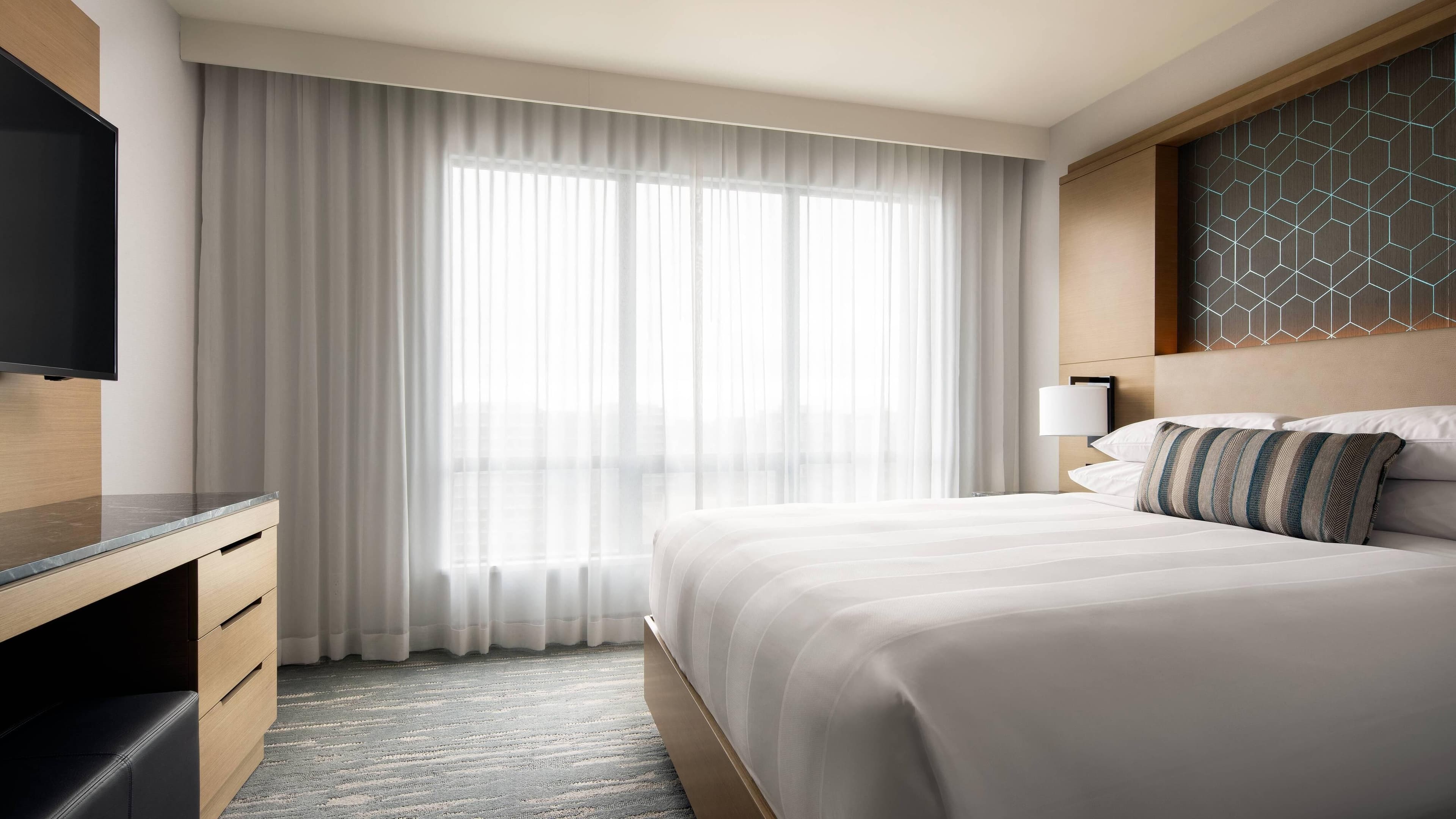 Junior Suite - Image 2