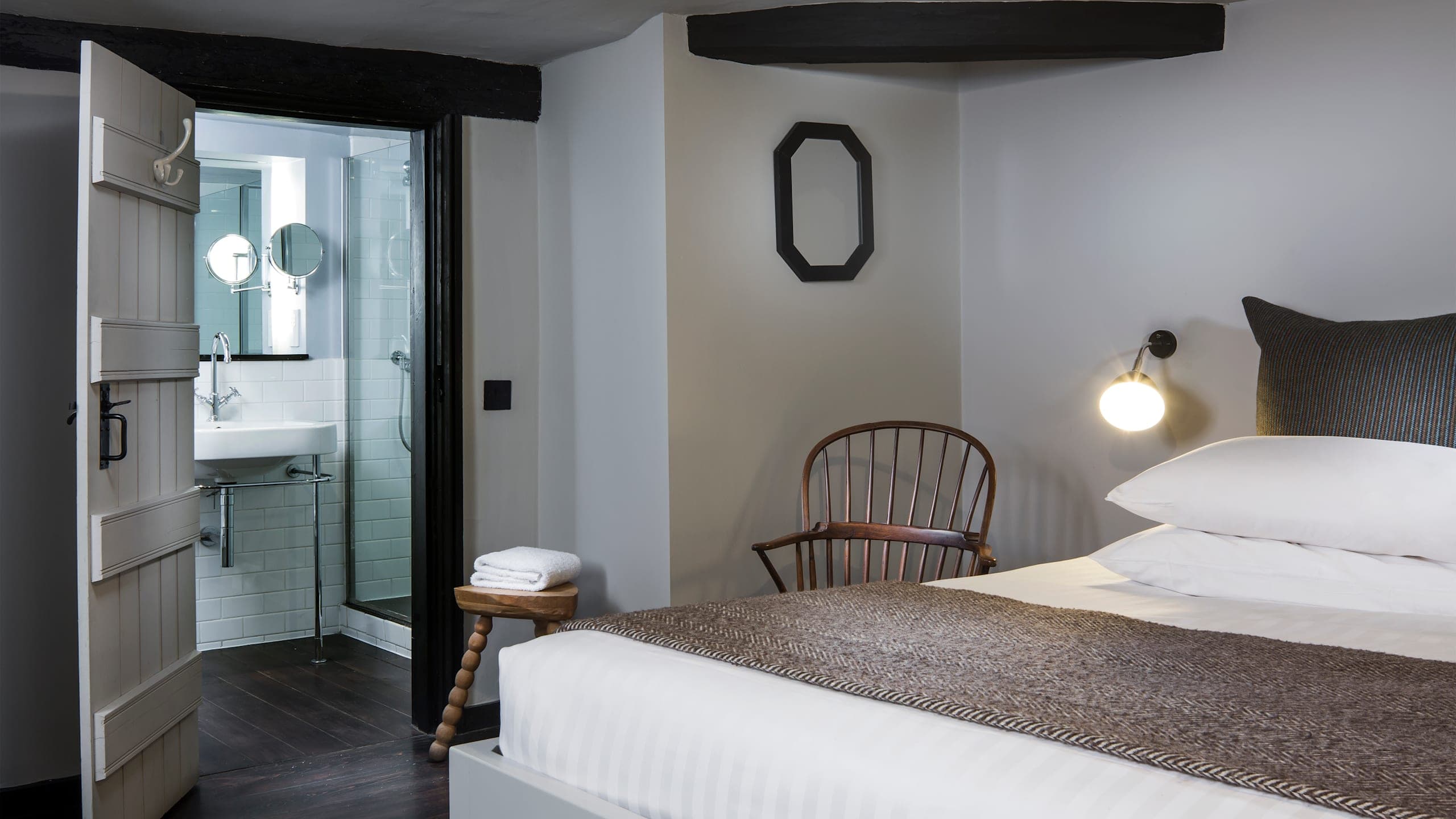 Main Inn Deluxe - Image 2