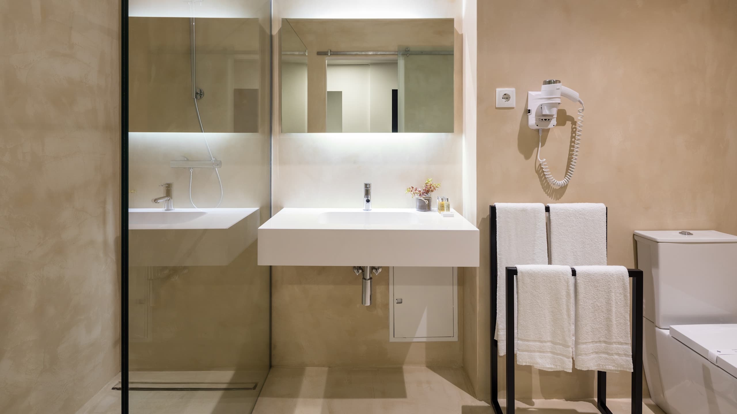 Double Garden View - Image 5