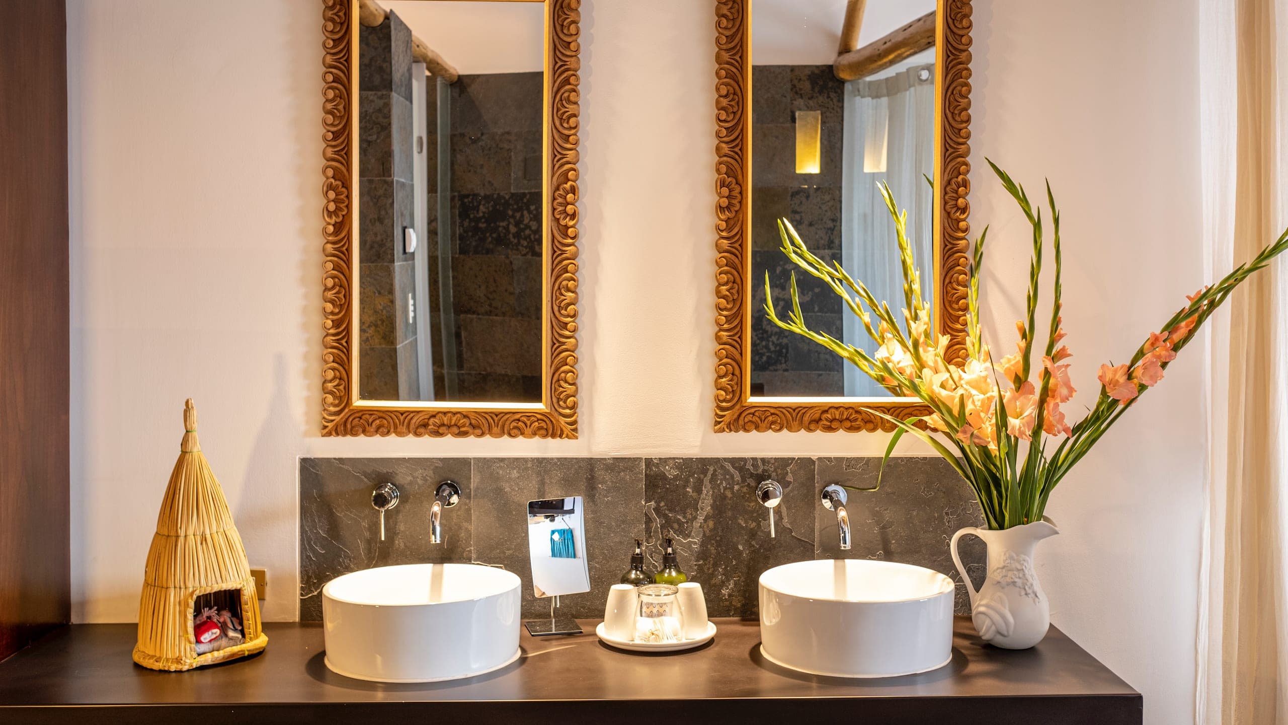 Explorer Room - Image 1