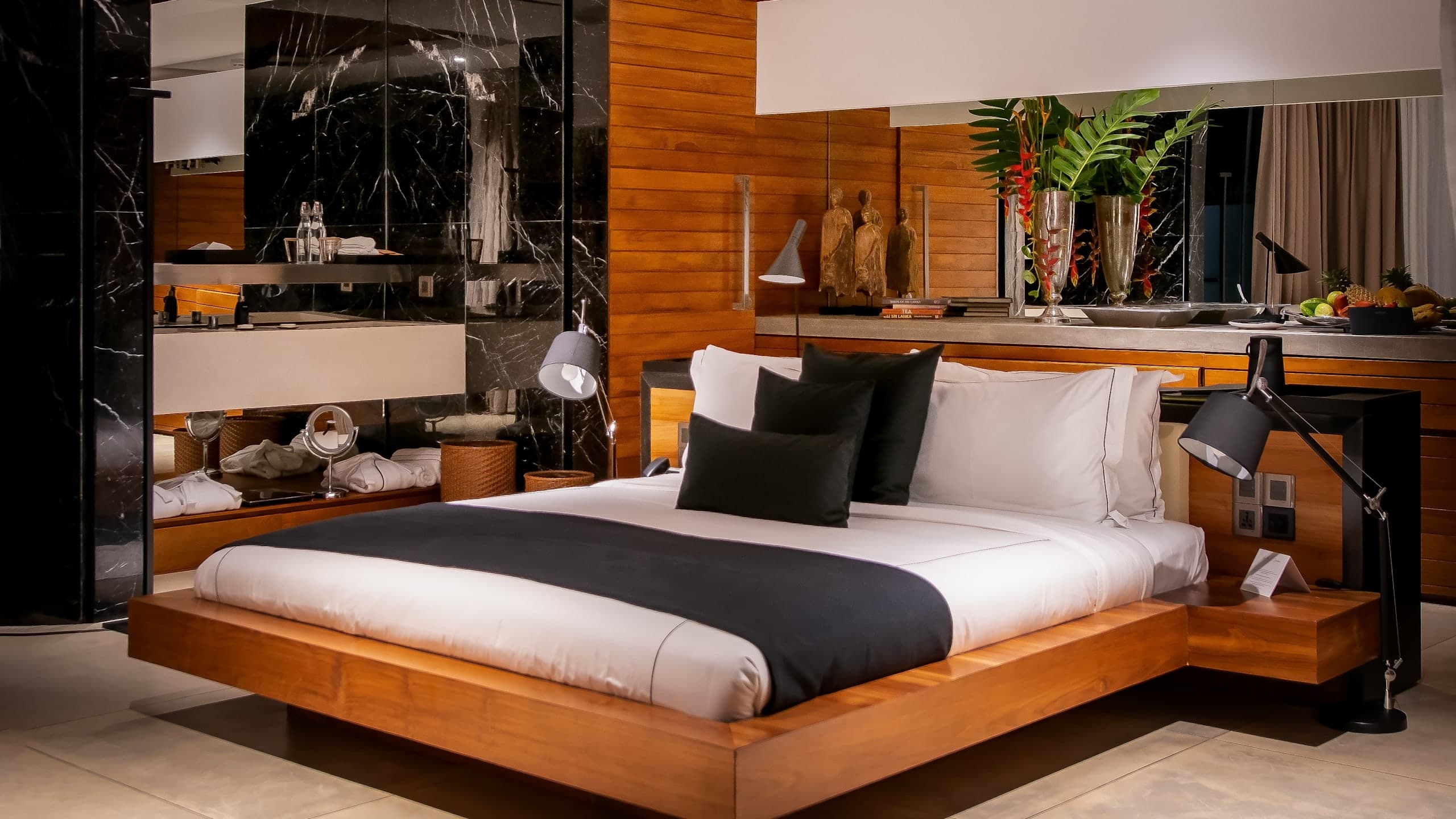 Contemporary Villa - Image 2