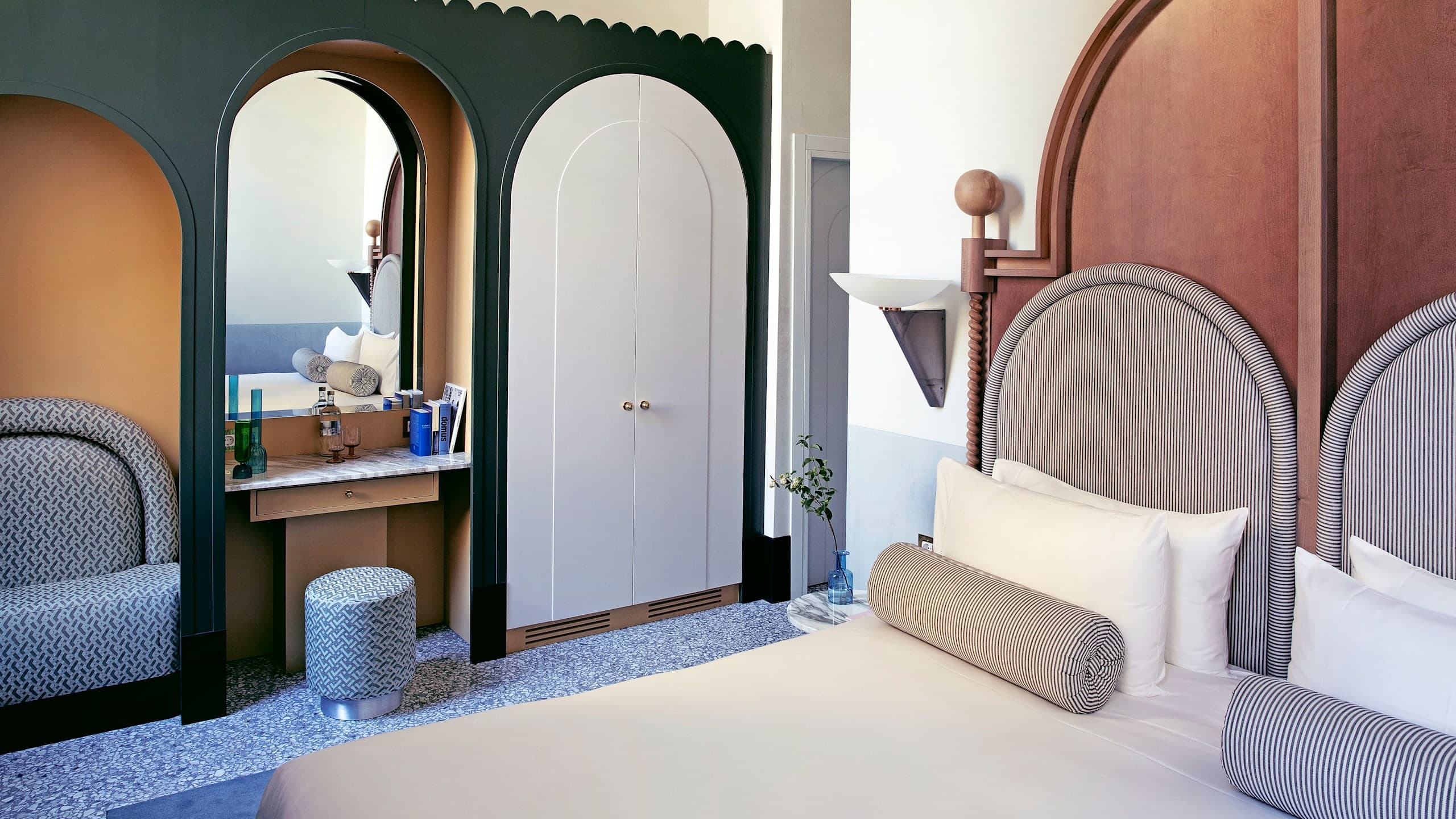 Romite Superior Room - Image 6