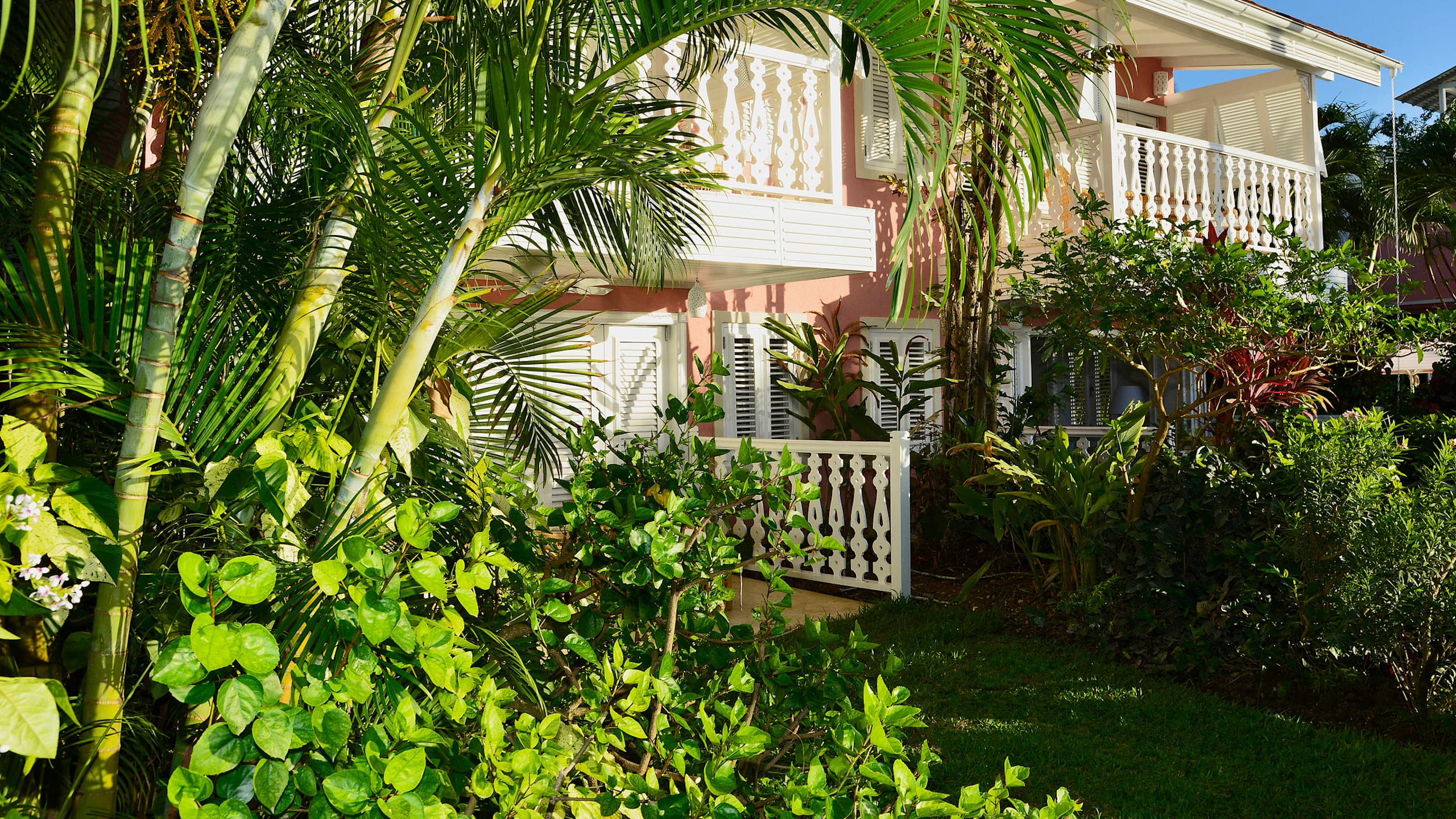 Upper Circle Suite - Image 3