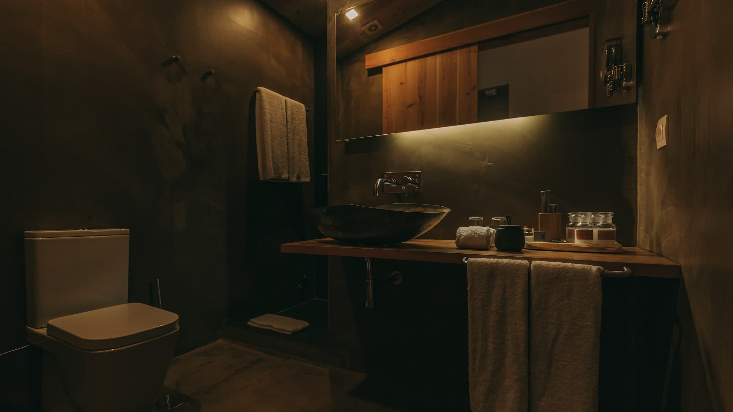 Blue & Green Studio - Image 8