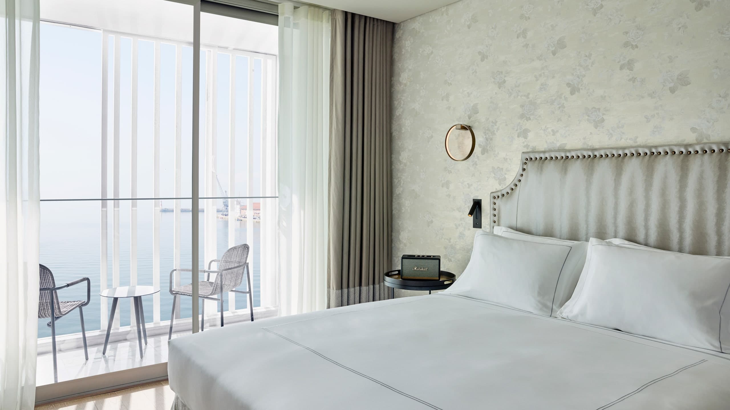 Olympos Suite Sea Front with Balcony - Image 4