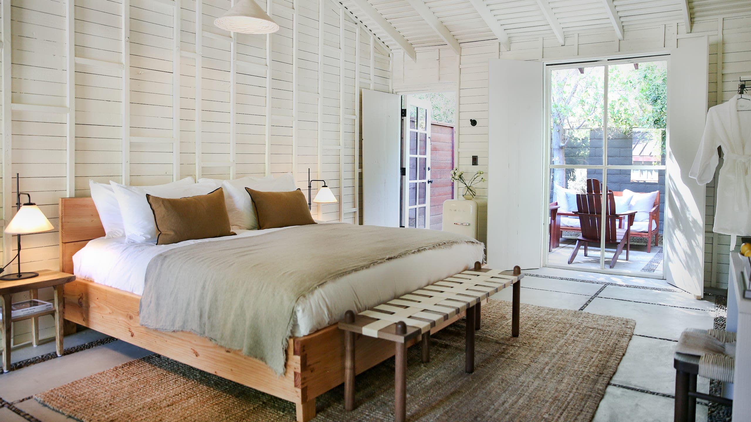 Poolside Room - Image 5