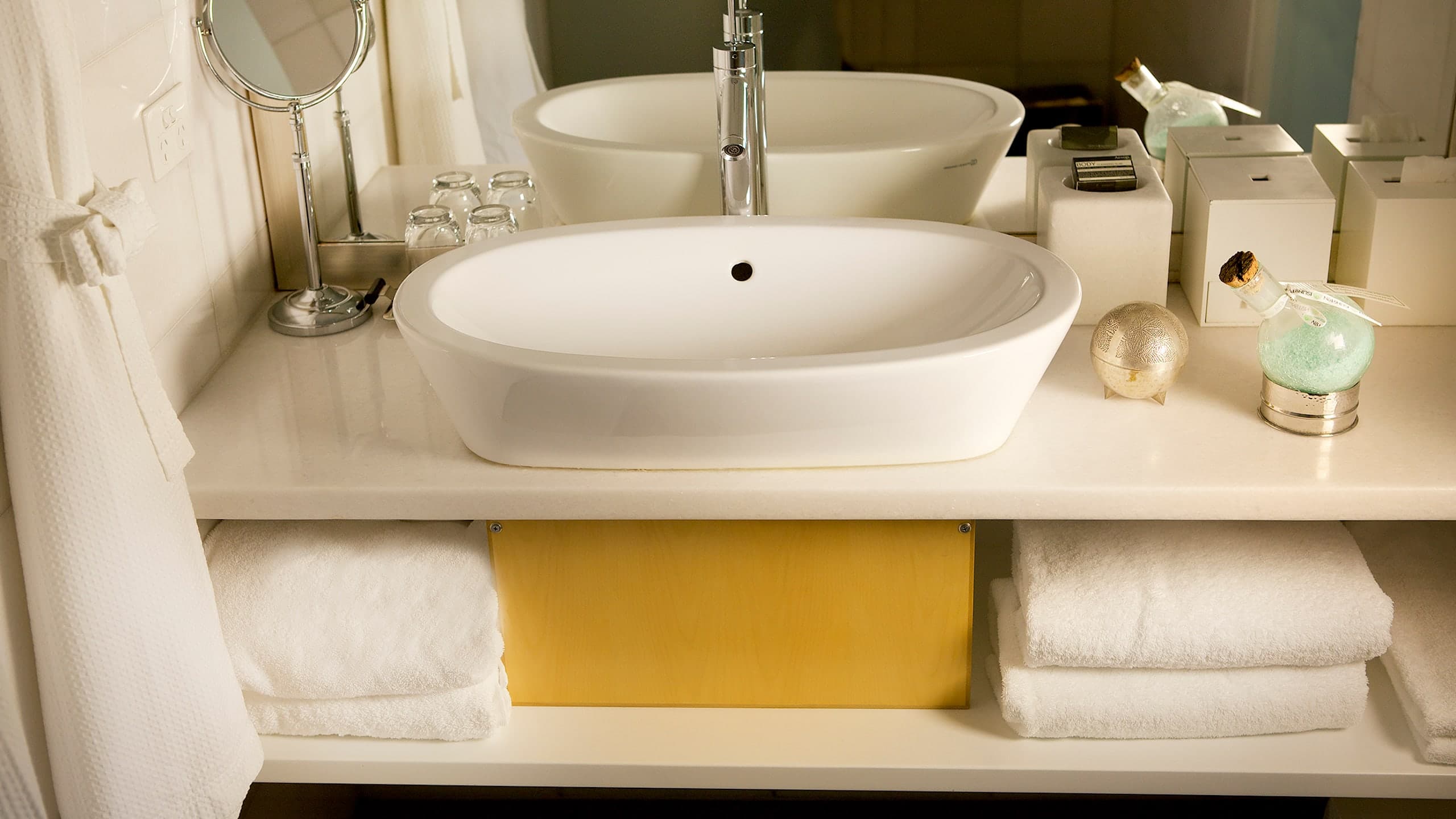 Loft Suite - Image 6