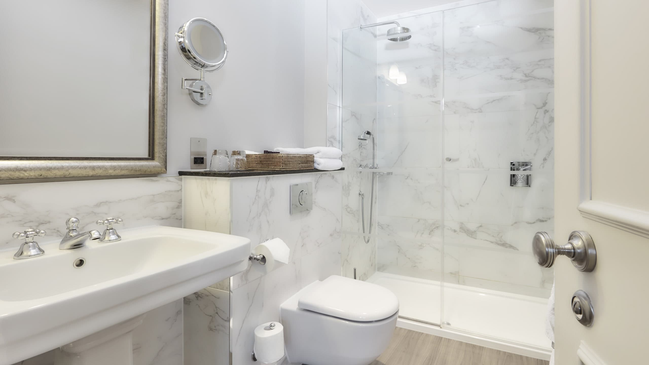 Single Room - Image 2