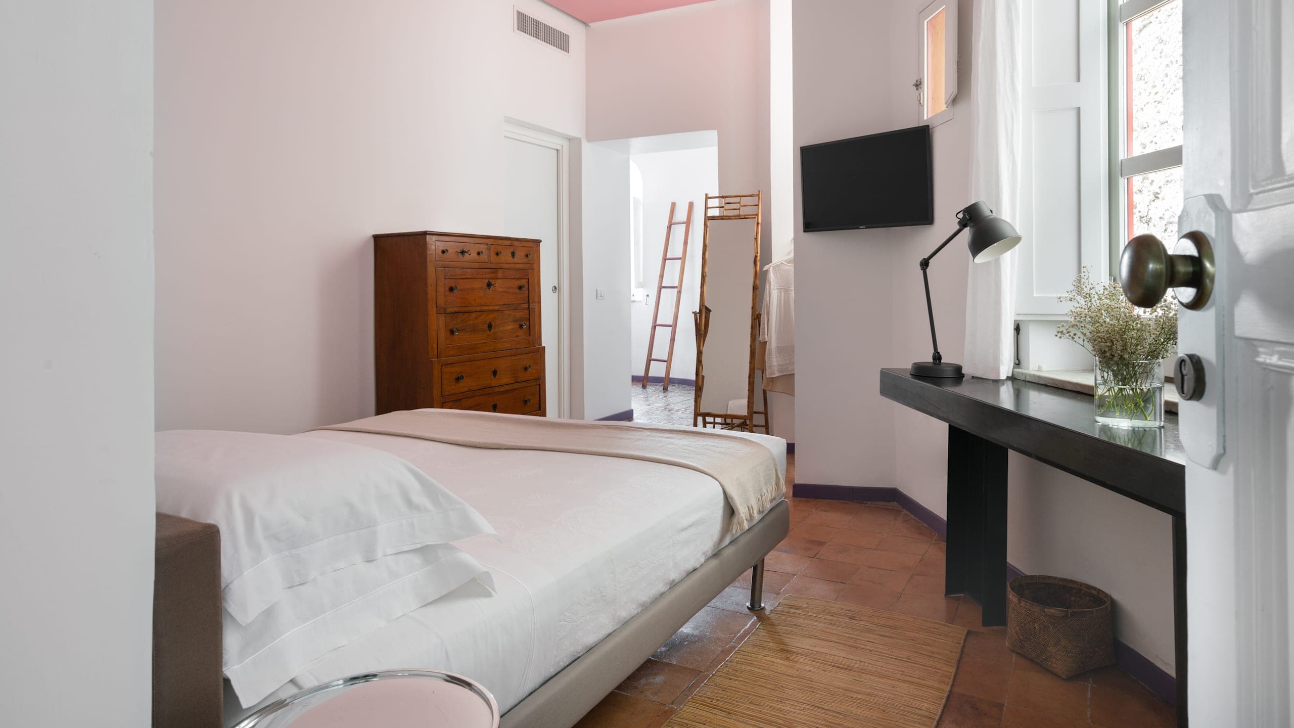 Superior Room - Image 6