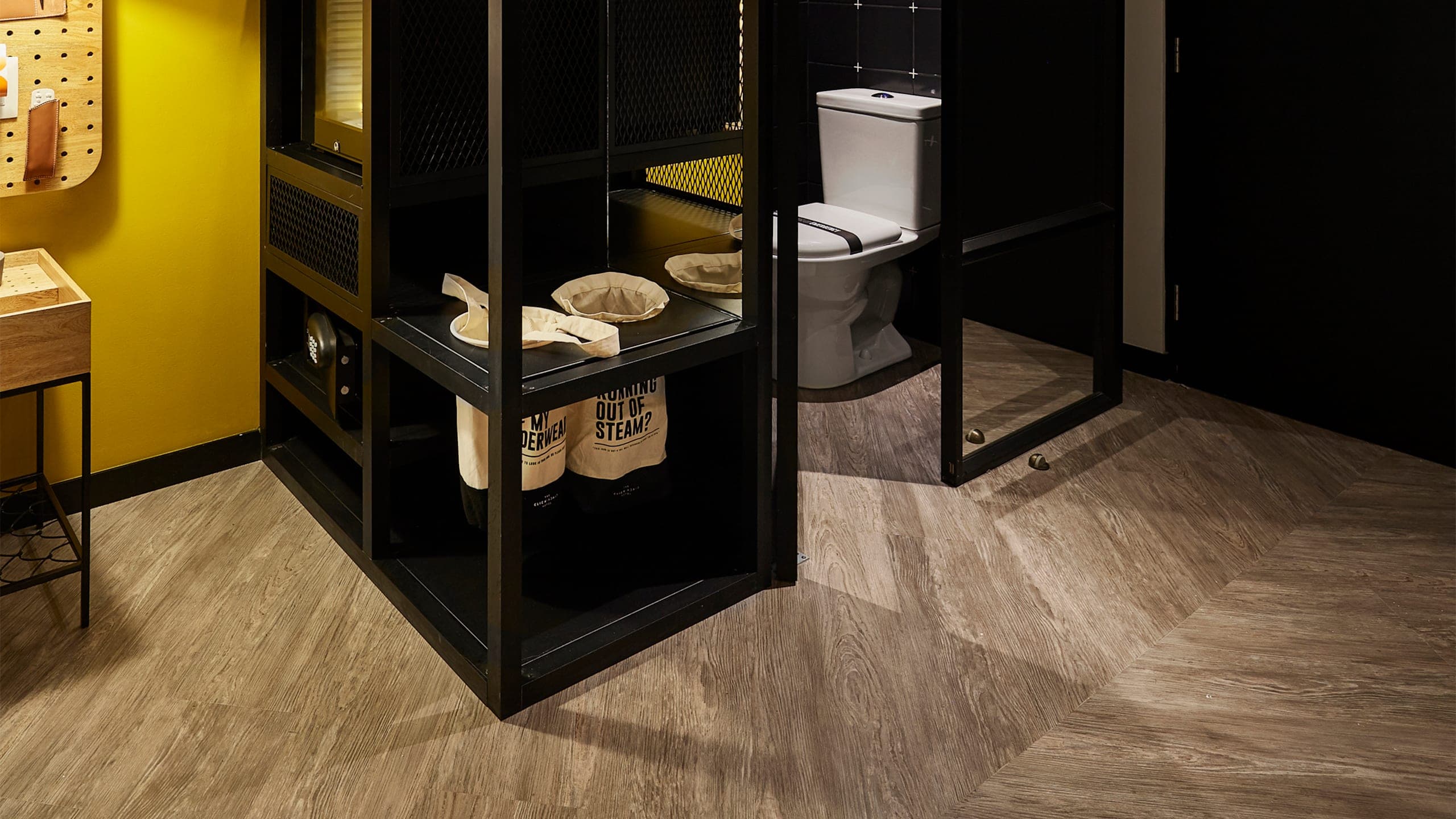 XS: Economy - Image 1