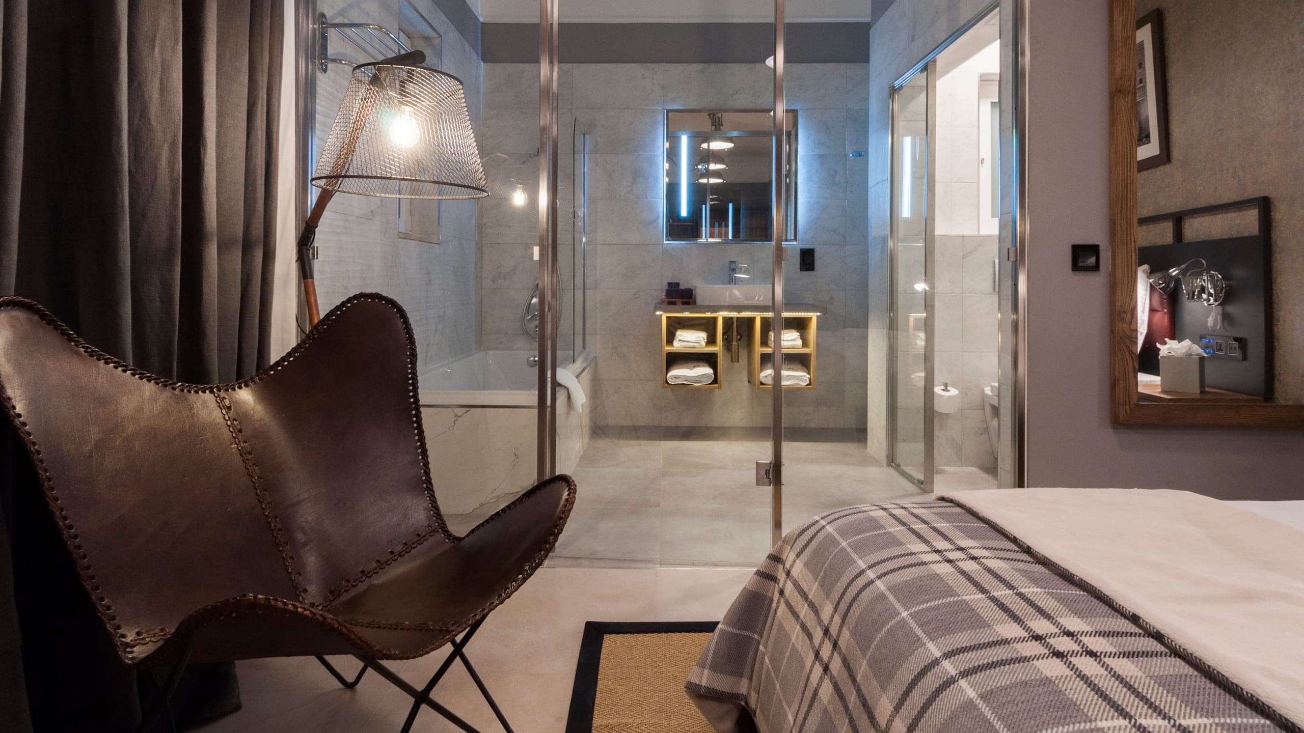 Comfort Room - Image 6