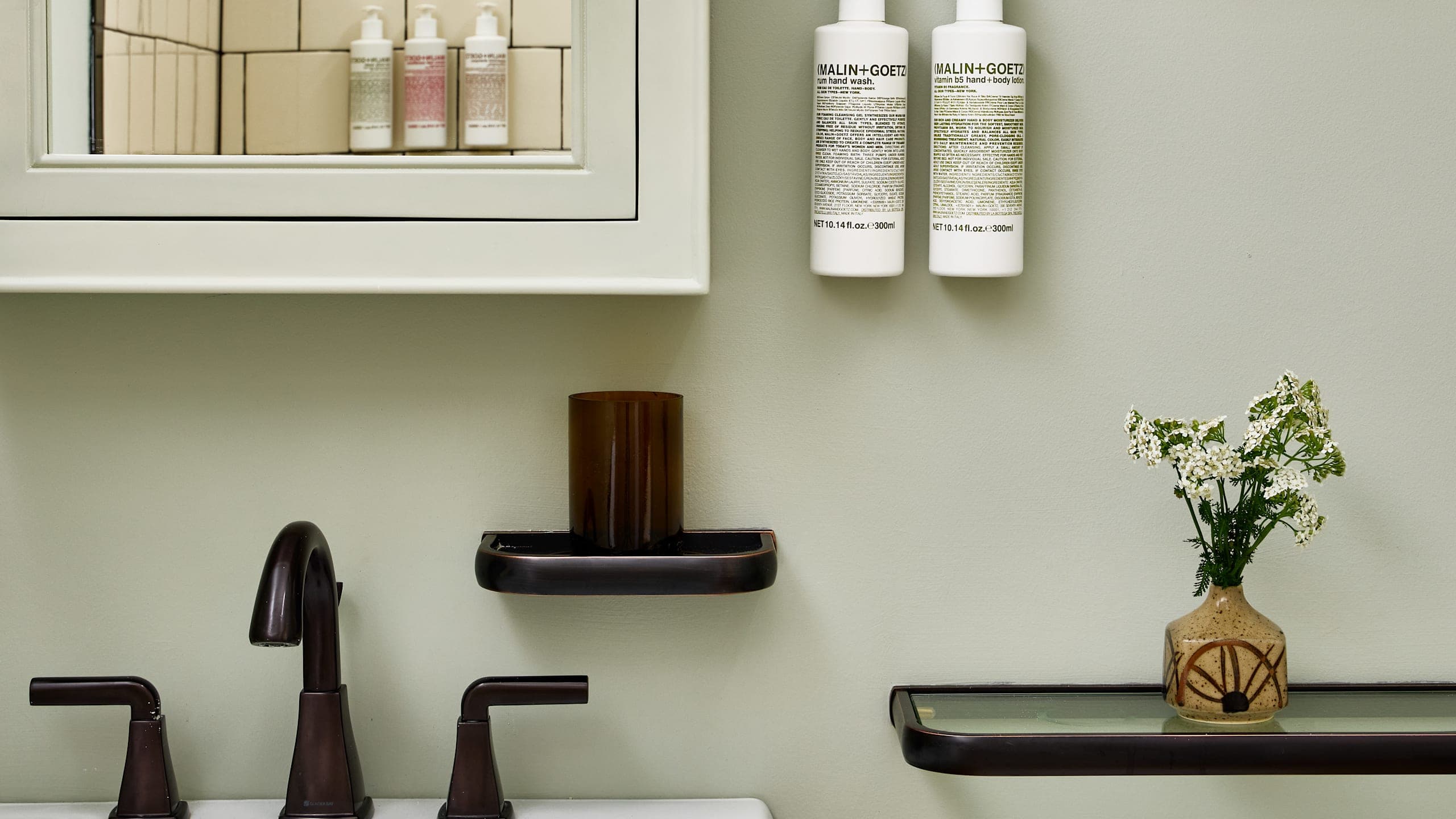 Pool House Standard Queen - Image 3