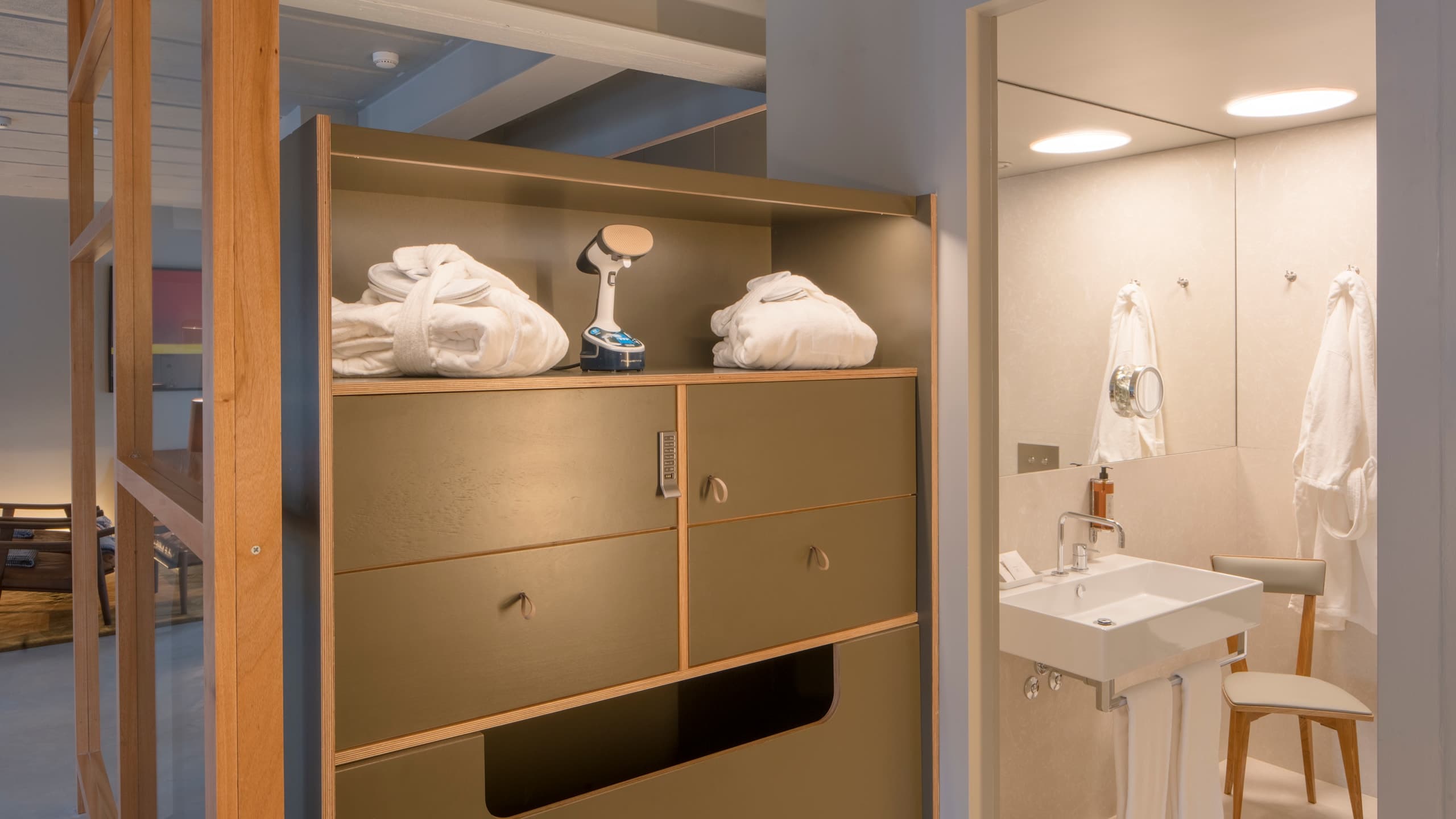 Deluxe Loft - Image 4