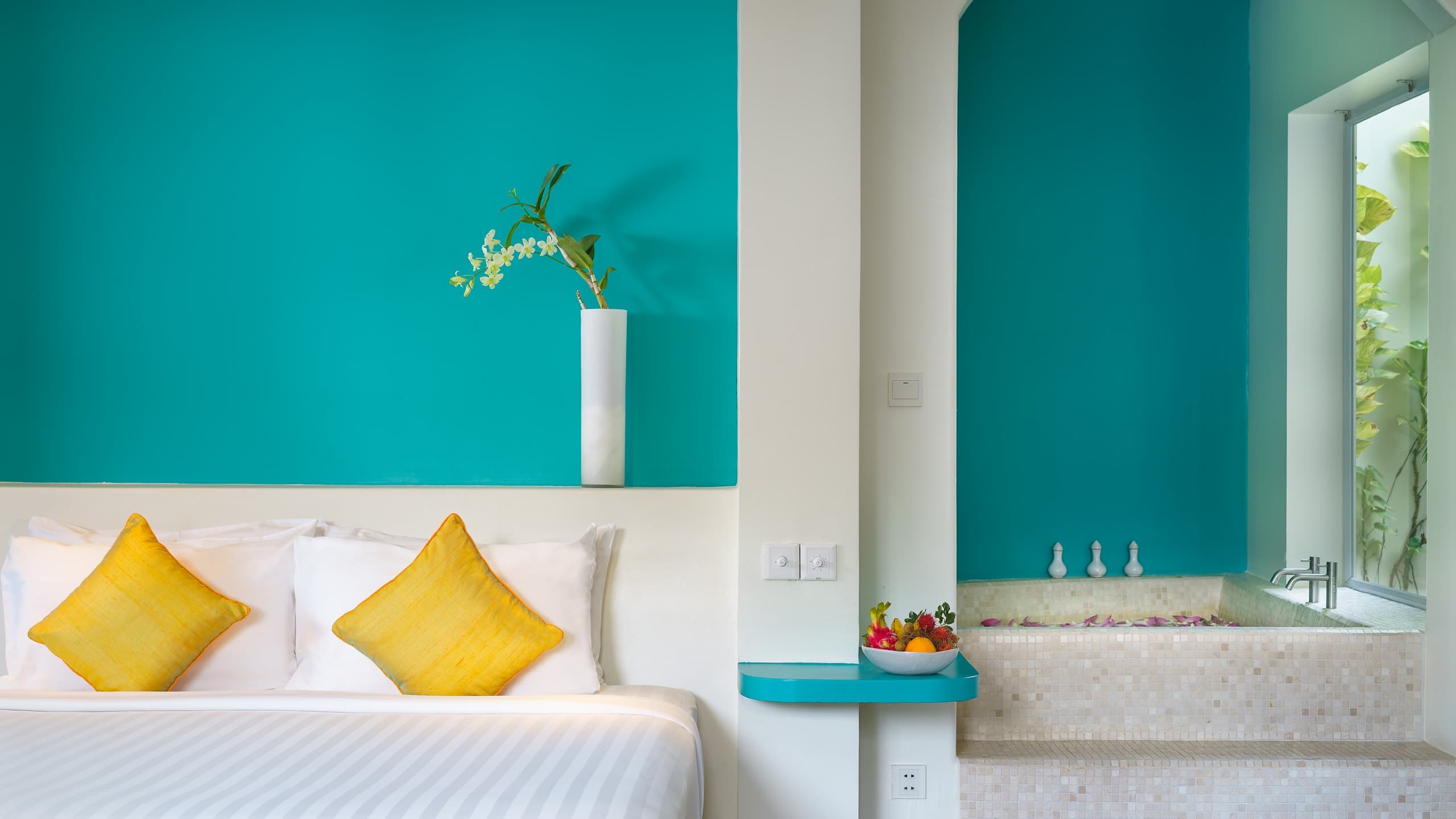 Grand Tour Room - Image 2