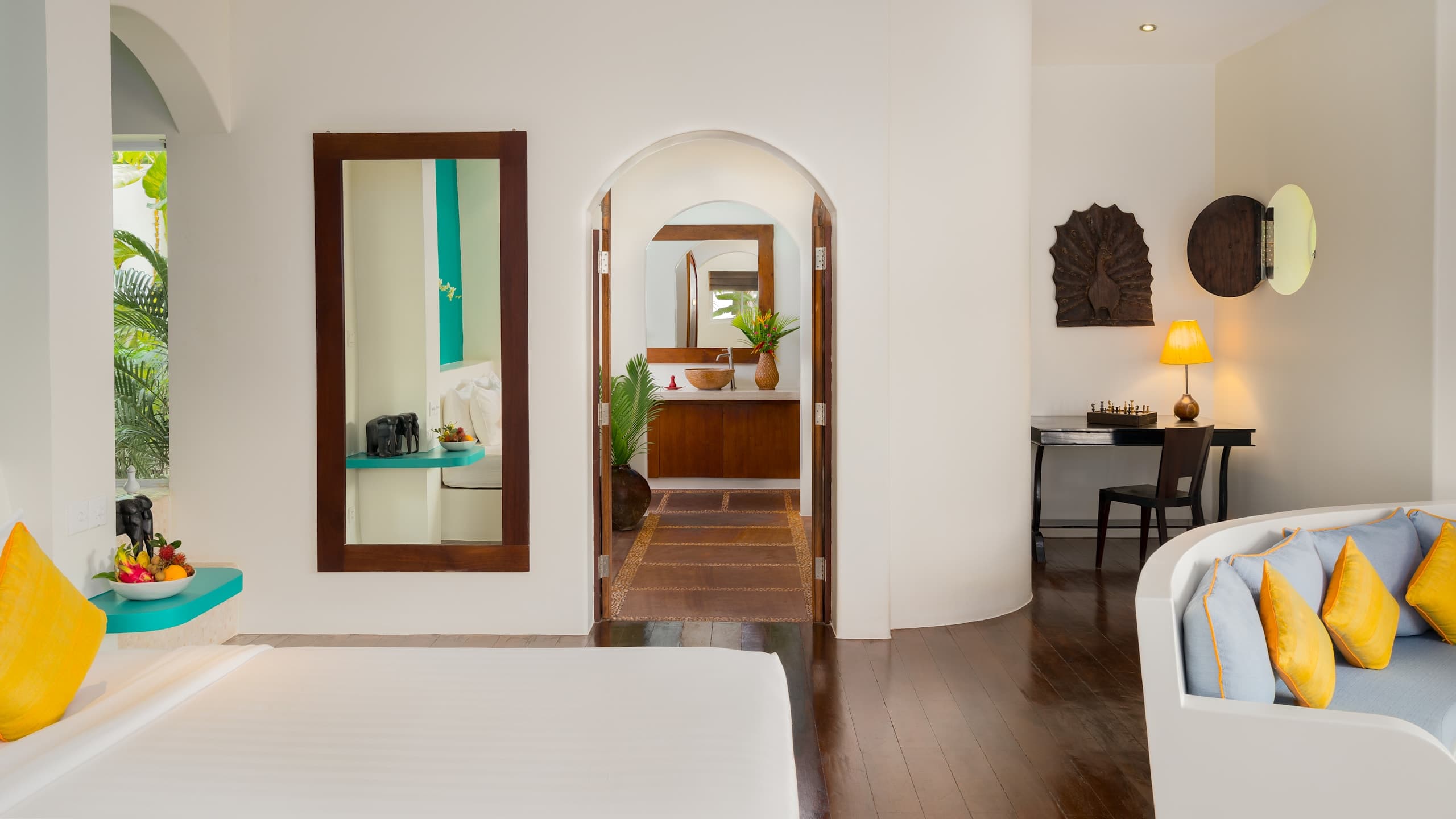 Grand Tour Room - Image 1