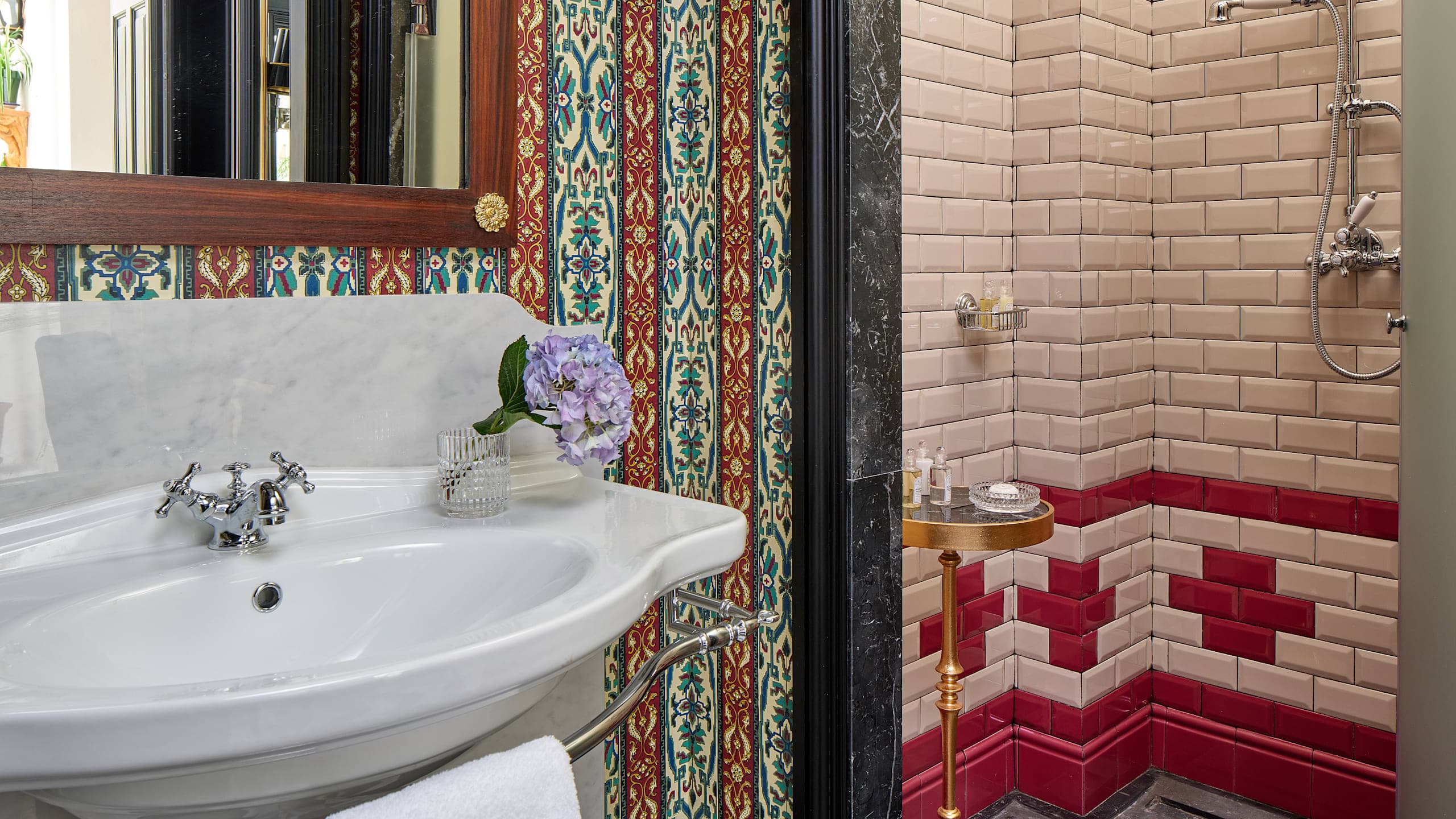 Double Standard Room - Image 1