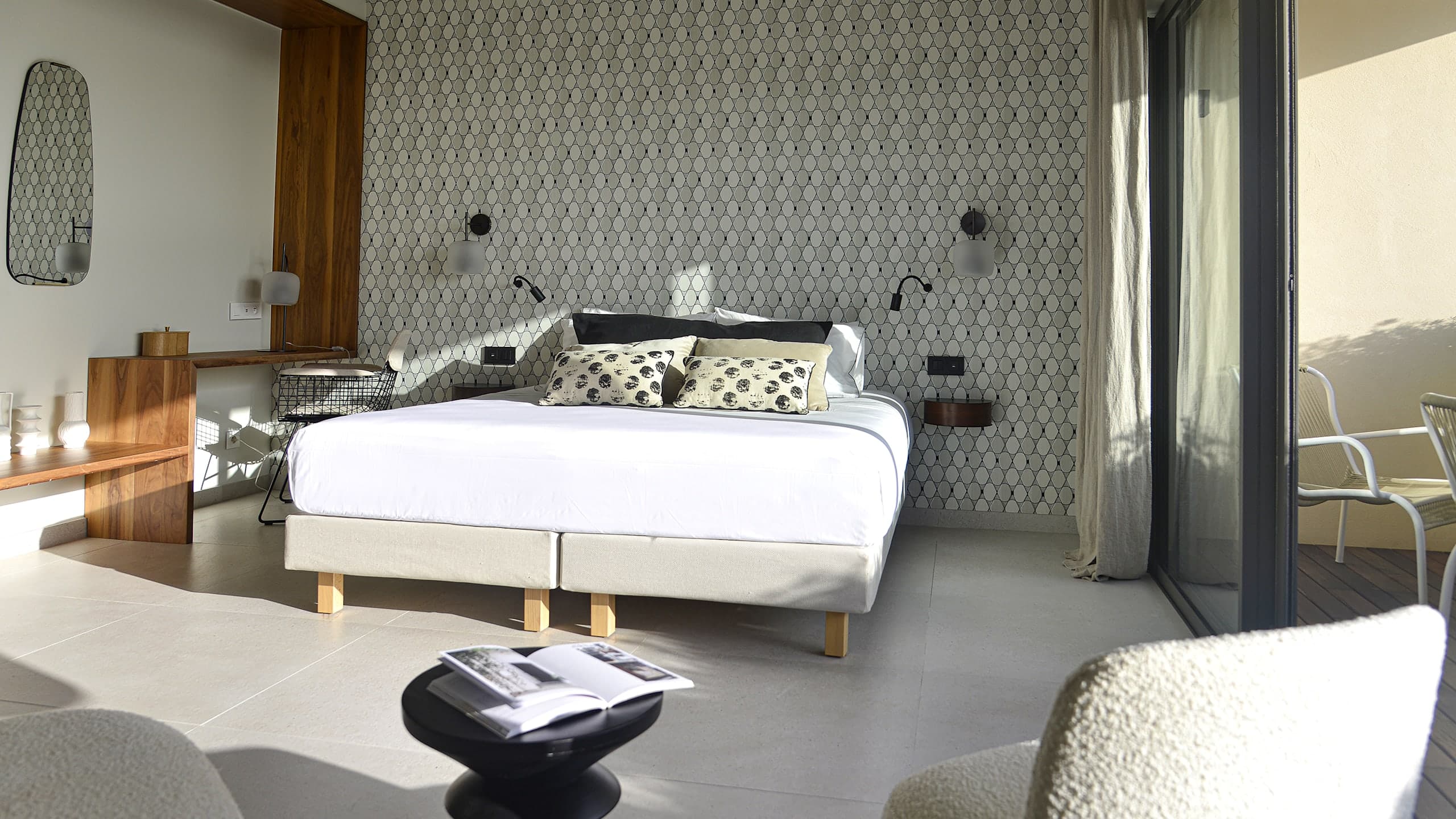 Deluxe Suite - Ocean View with Terrace - Image 16