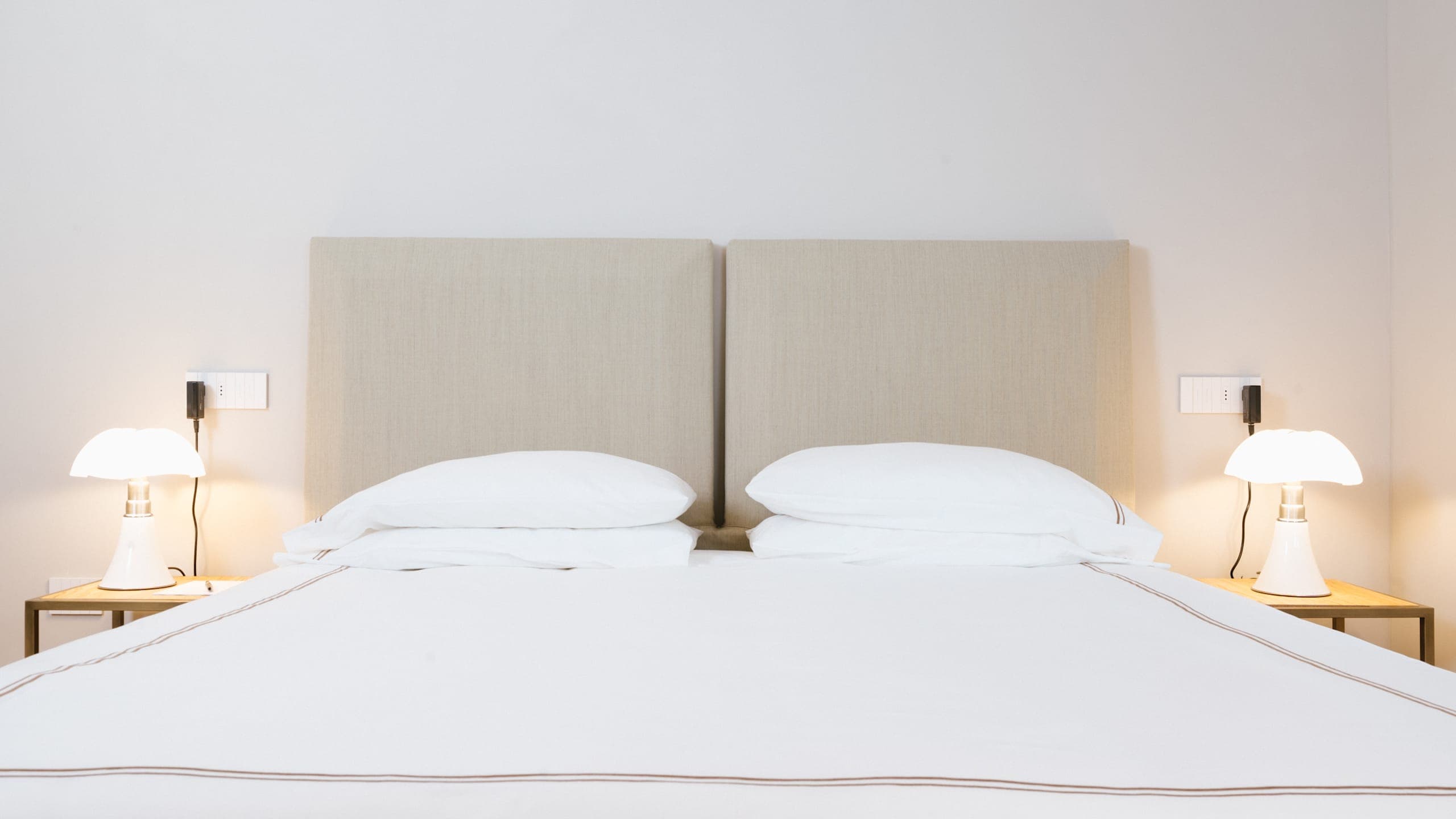 Comfort Room - Image 1