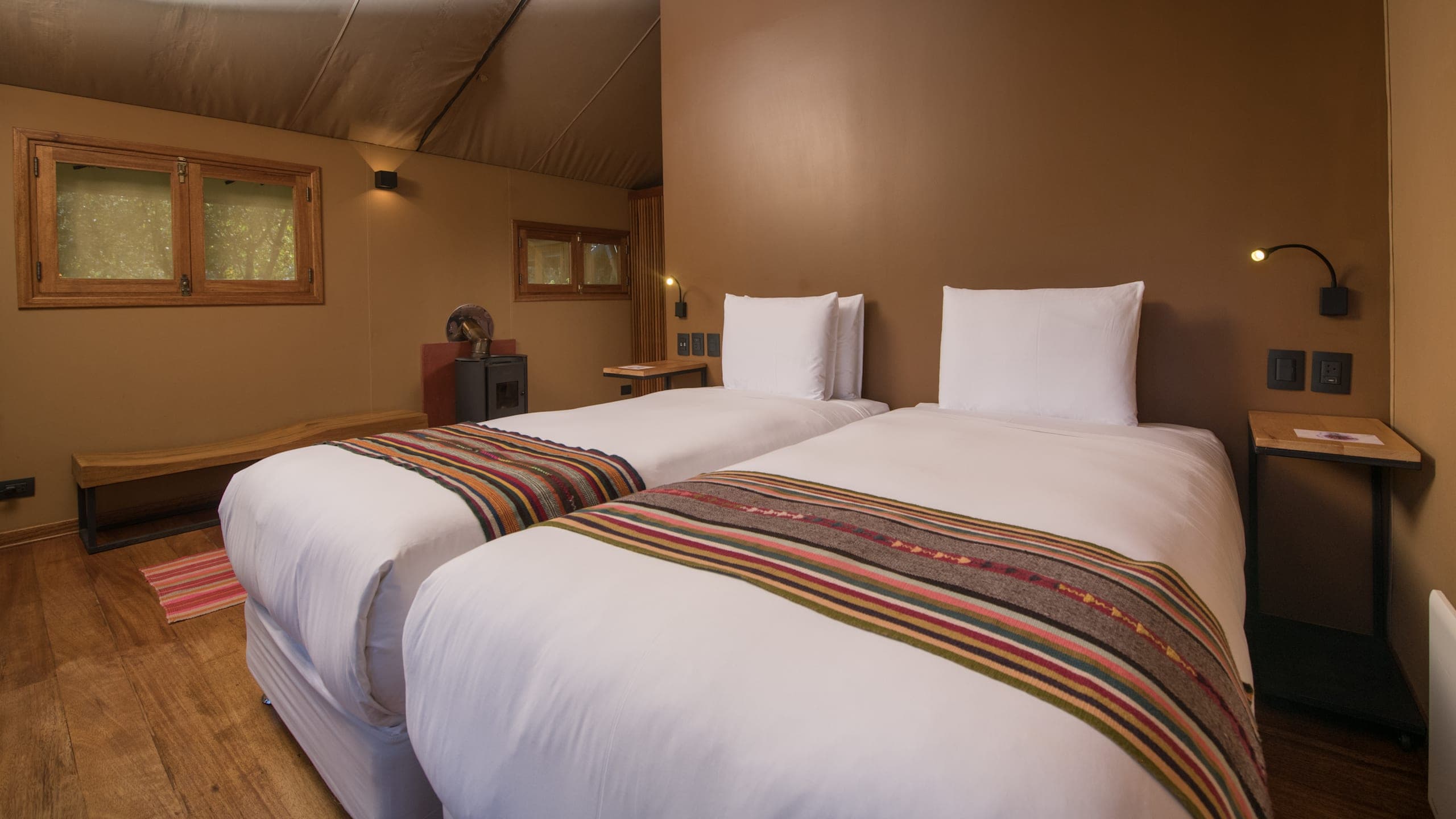 King/Twin Tent - Image 1