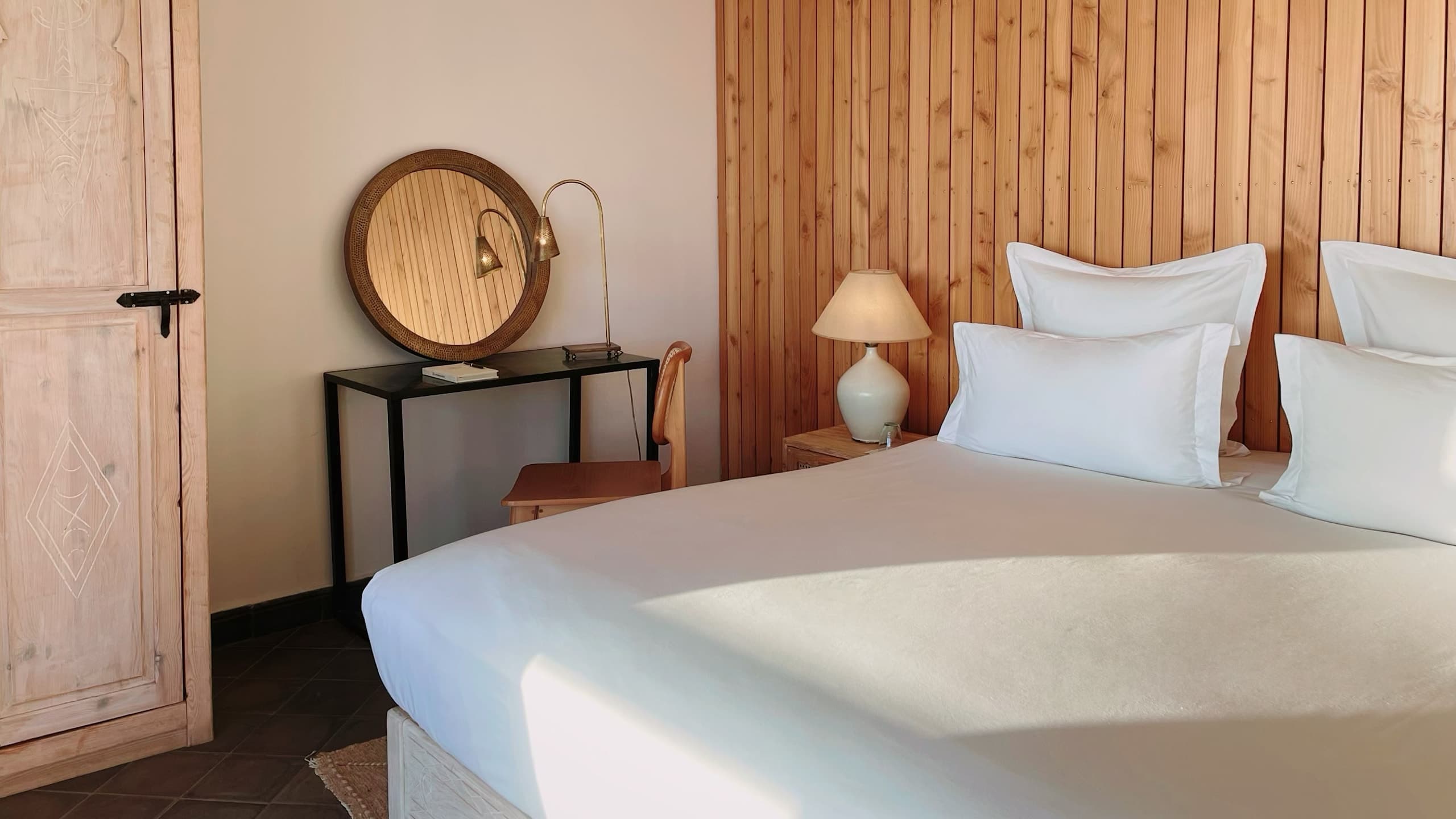 Classic Bungalow - Image 3