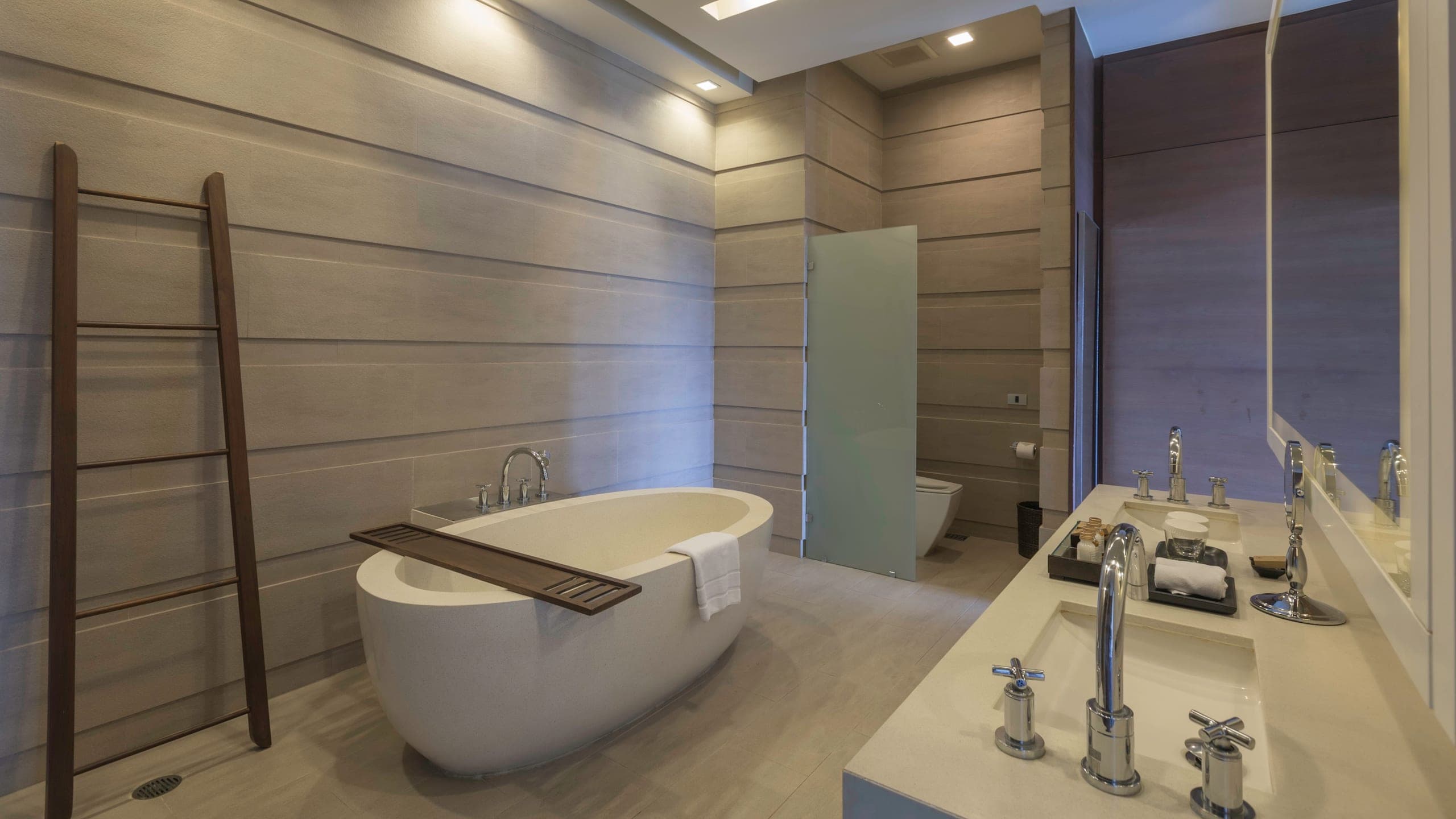 Sky Pool Suite - Image 1