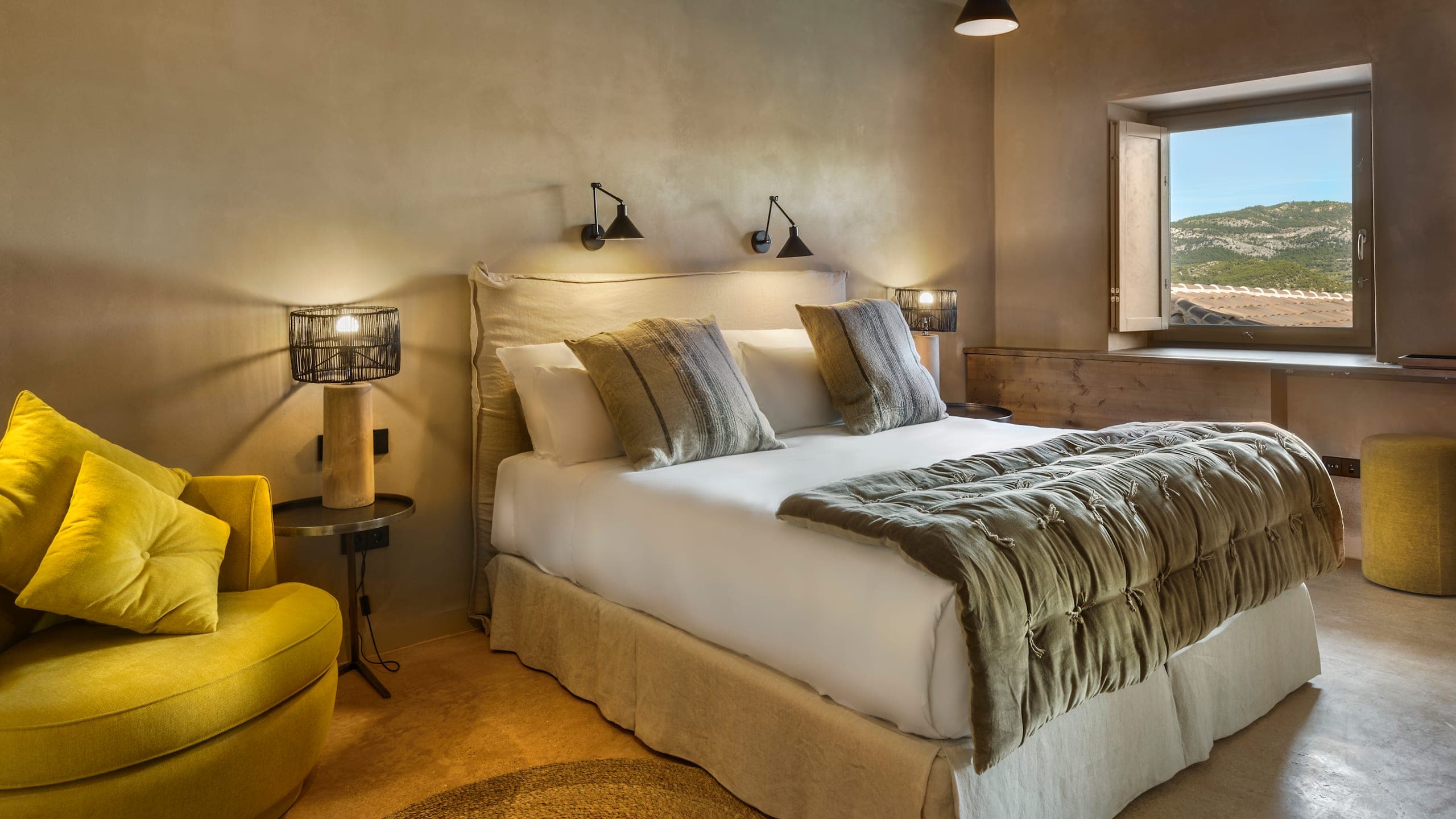 Double Room for Single Use - Image 1