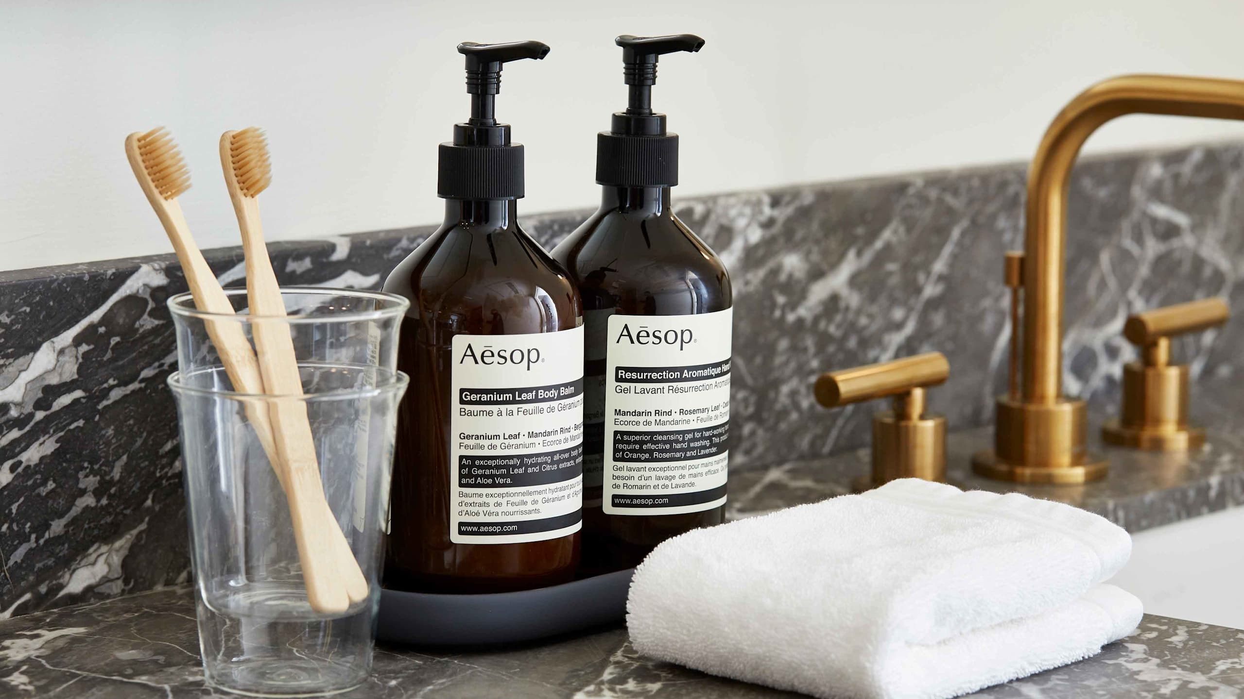 Double Queen - Image 2