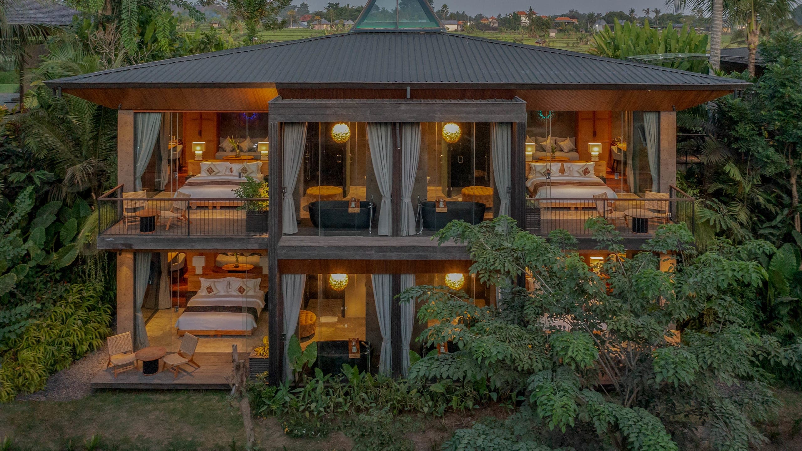 Grand Deluxe Balcony Garden View - Image 8