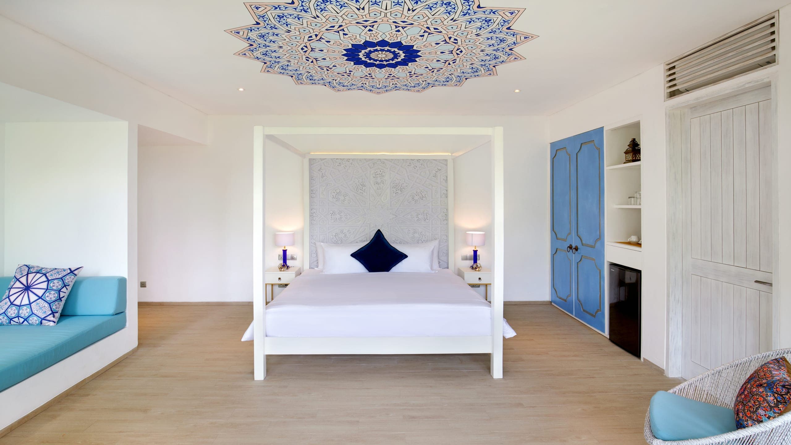 Studio Bedroom Garden View Villa - Image 12