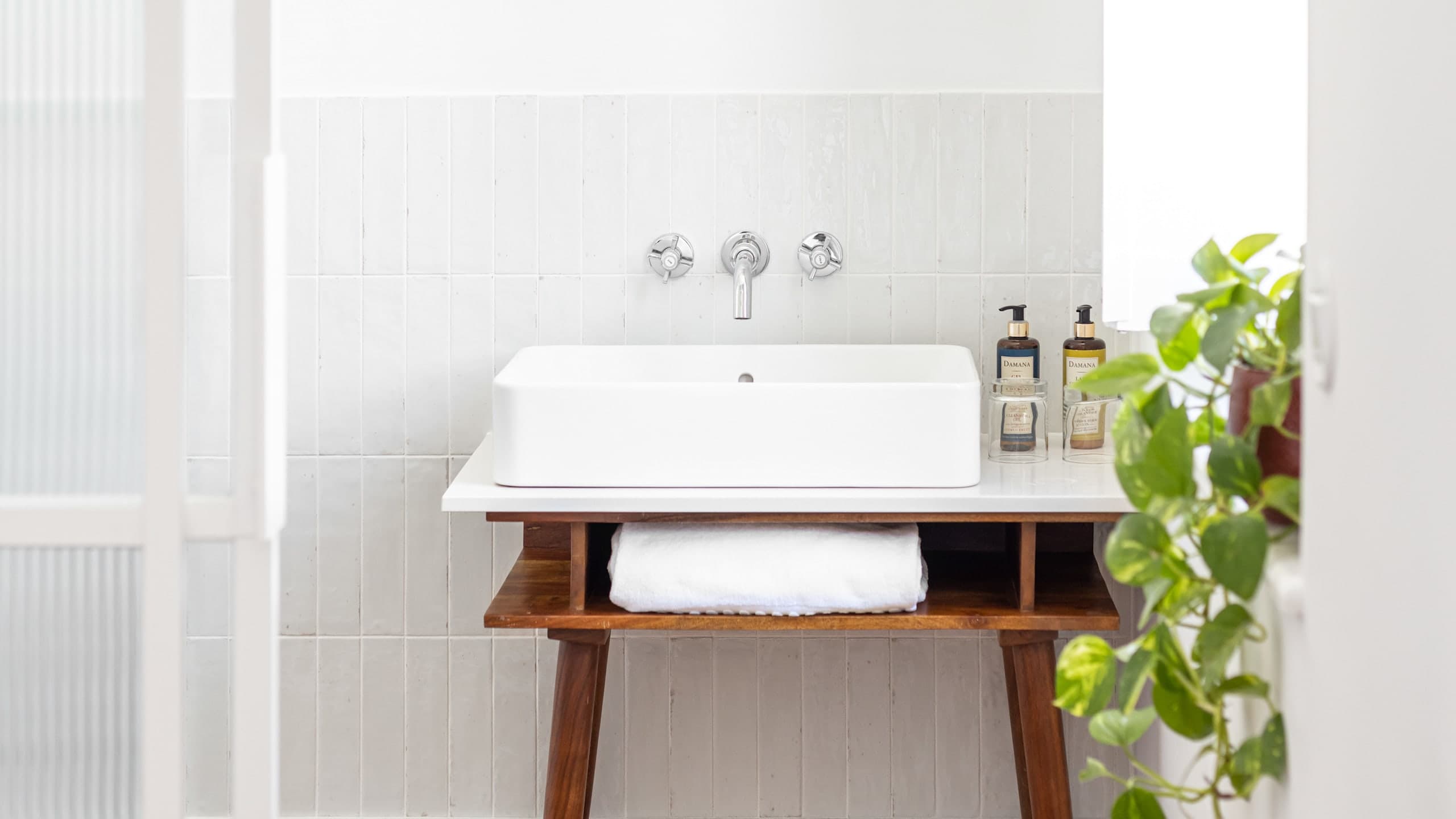 Standard Double Room - Image 6