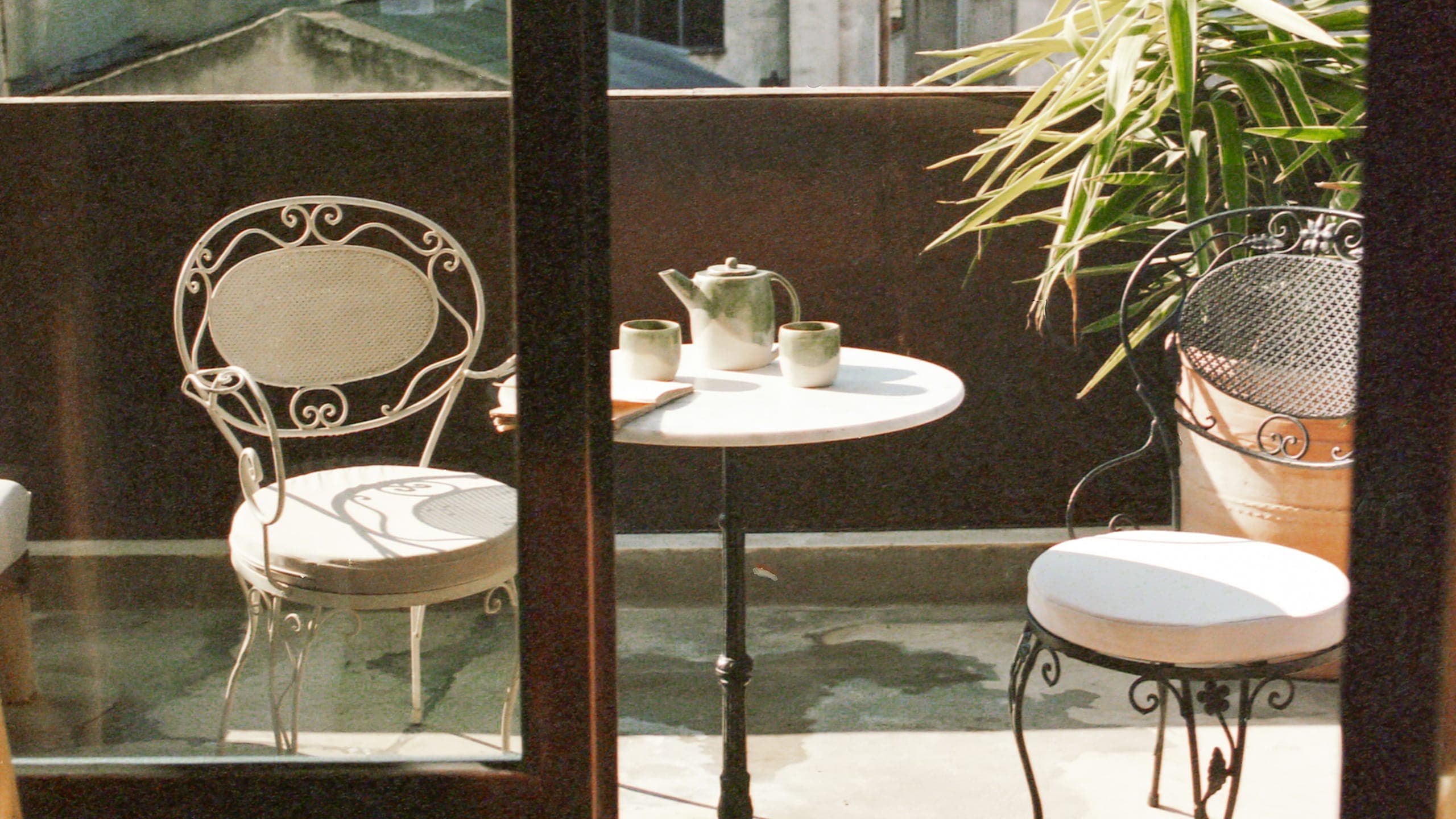 Penthouse with Balcony - Image 7