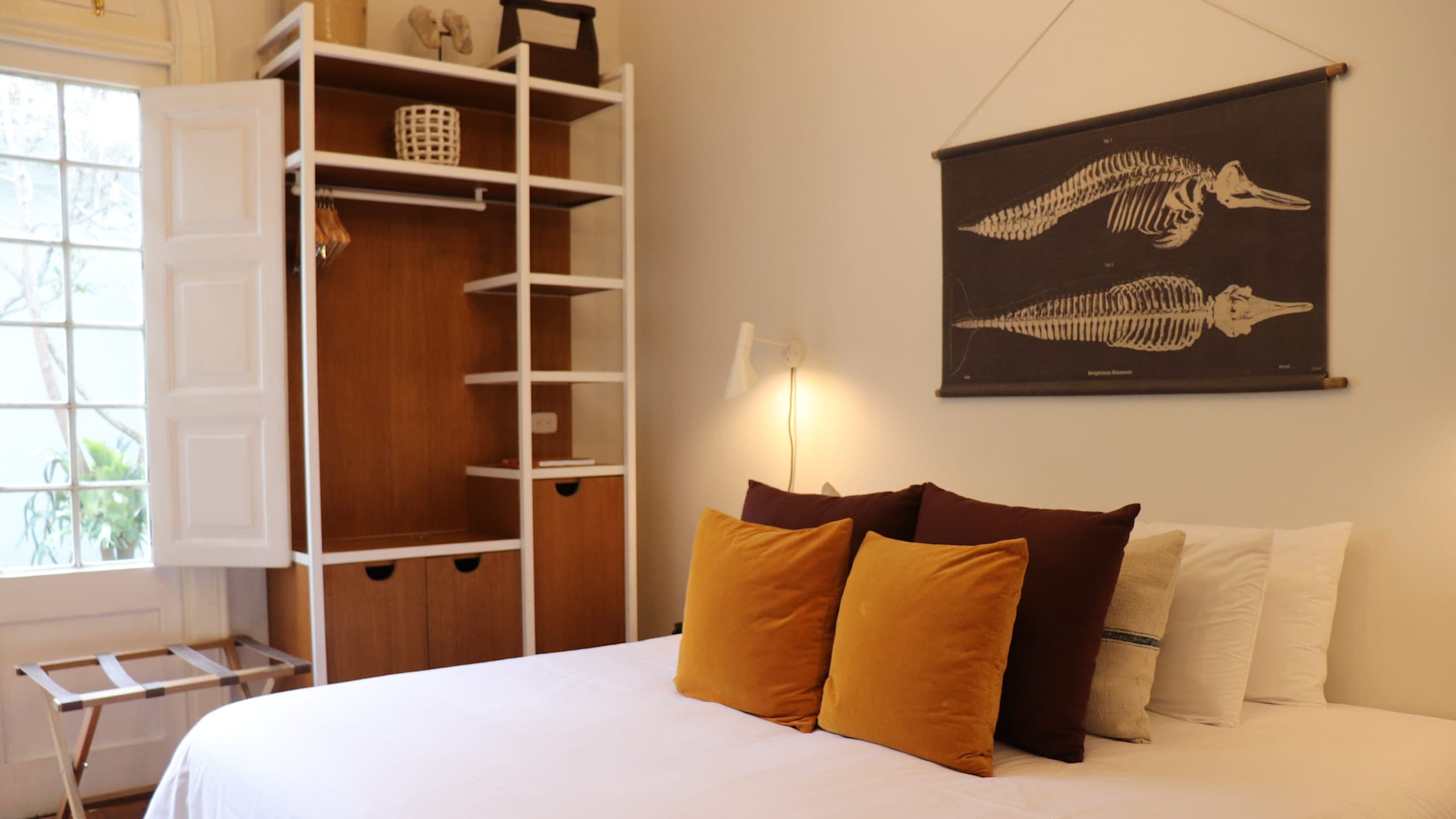 Deluxe Room - Image 1