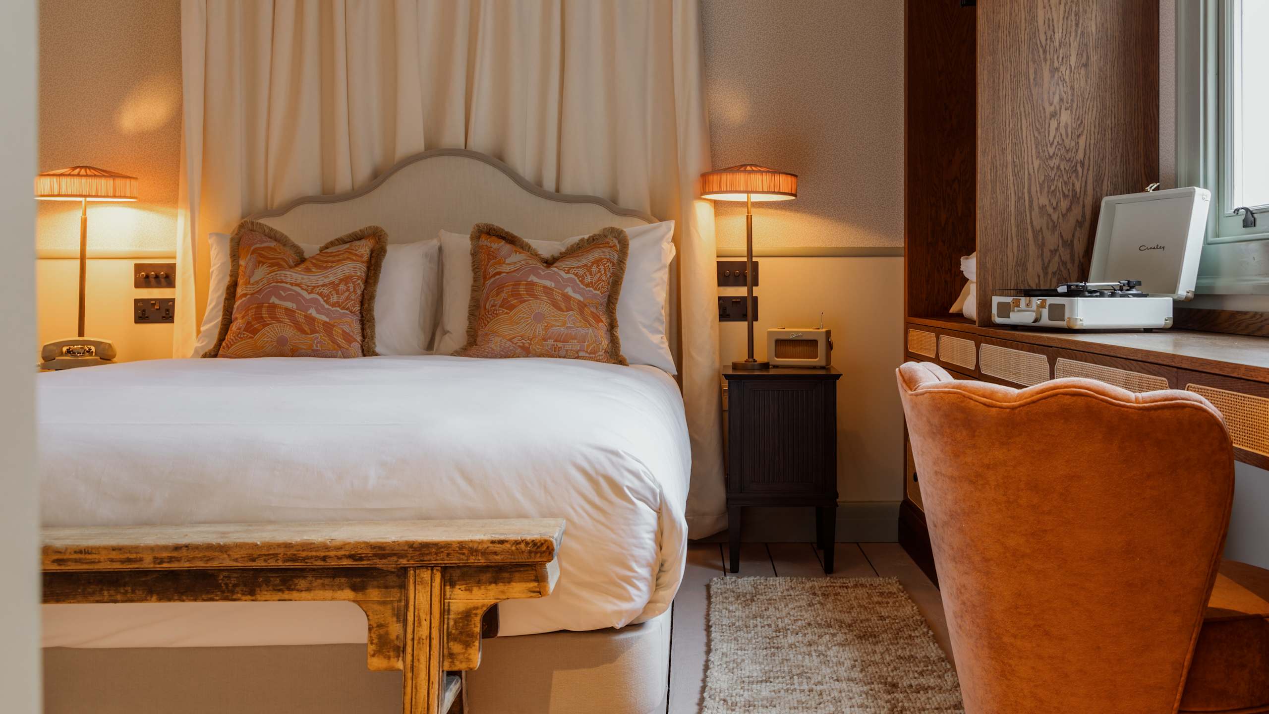 Guest Room - Image 5