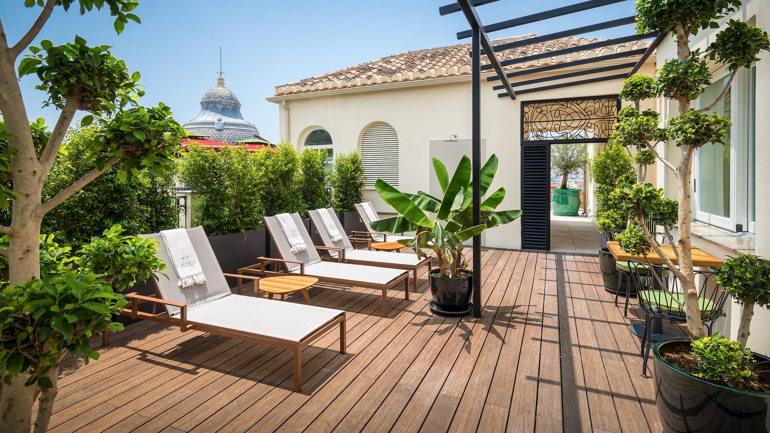 Royal Suite - Image 9