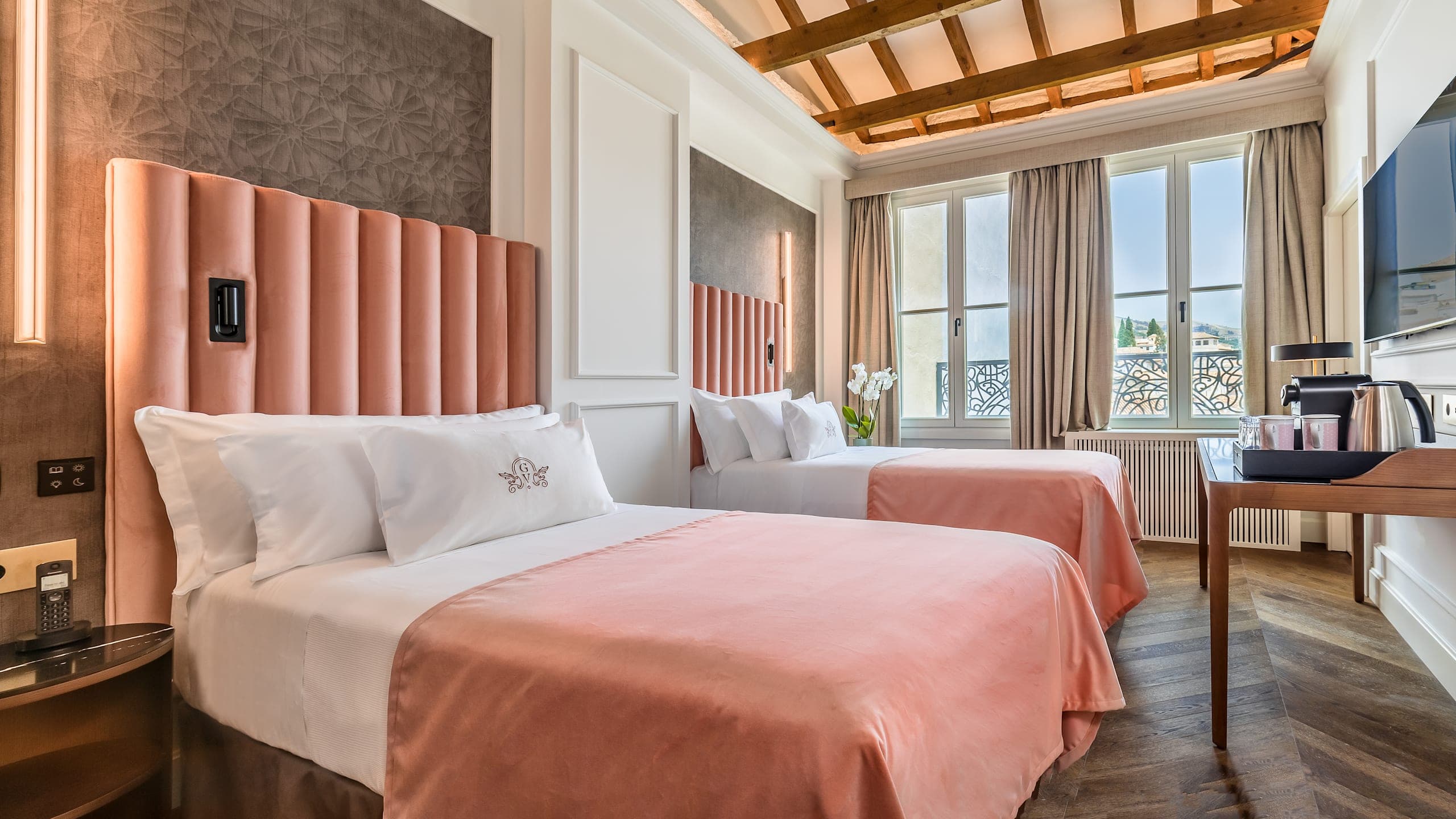 Royal Suite - Image 5