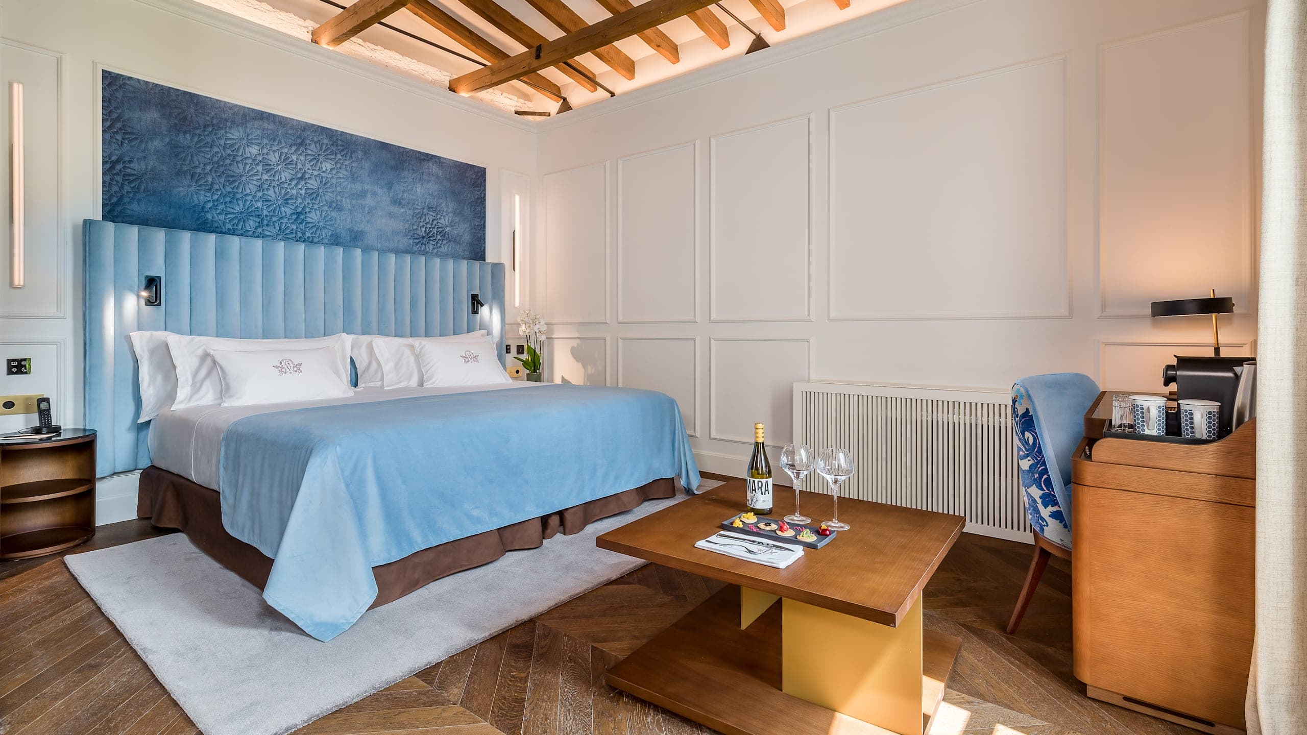 Royal Suite - Image 4