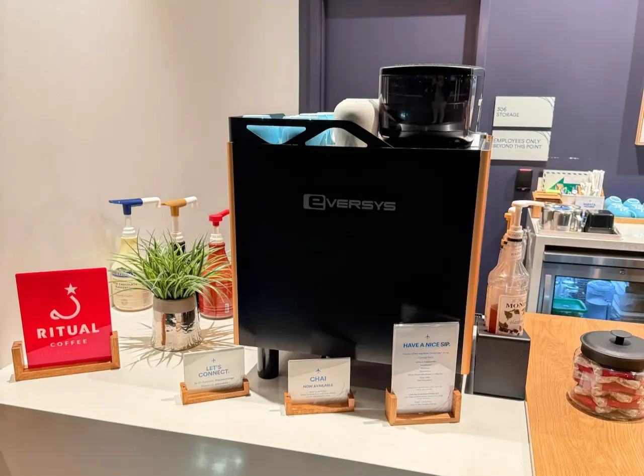 Alaska Airlines Lounge SFO Coffee 3